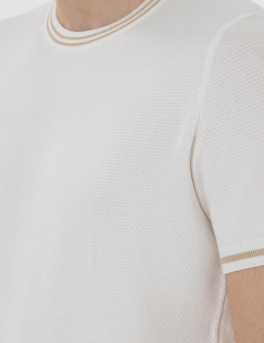 Ekru Slim Fit Bisiklet Yaka Triko Tişört