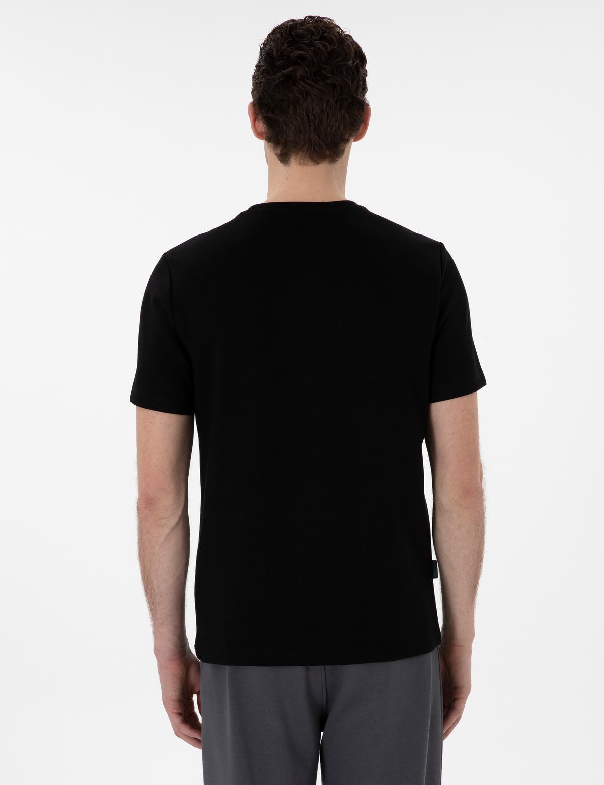 Siyah Regular Fit Tişört - 50302611037