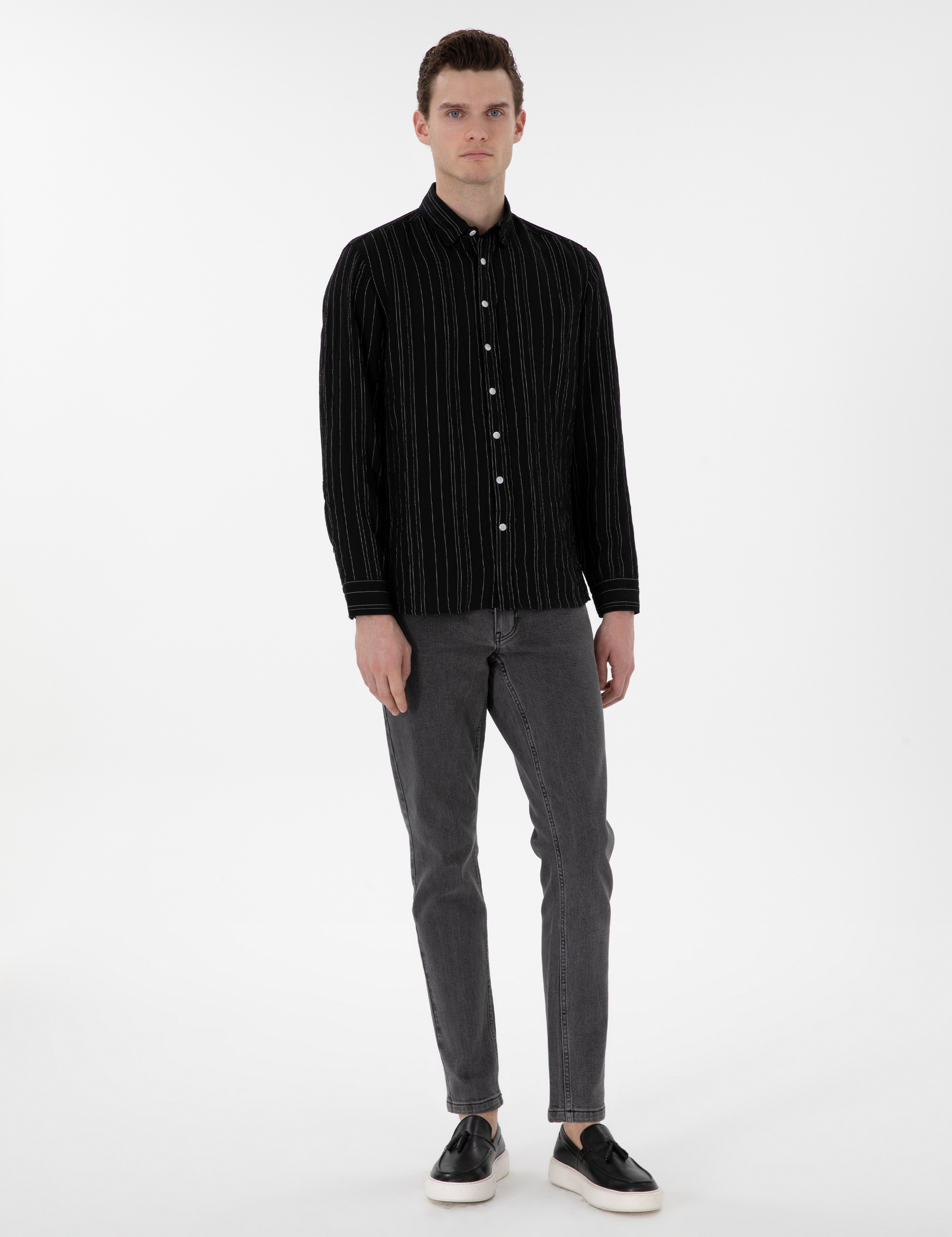 Siyah Regular Fit Çizgili Uzun Kollu Gömlek - Image 4