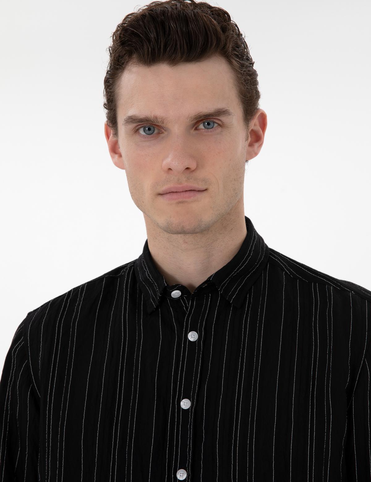 Siyah Regular Fit Çizgili Uzun Kollu Gömlek - 50301750046