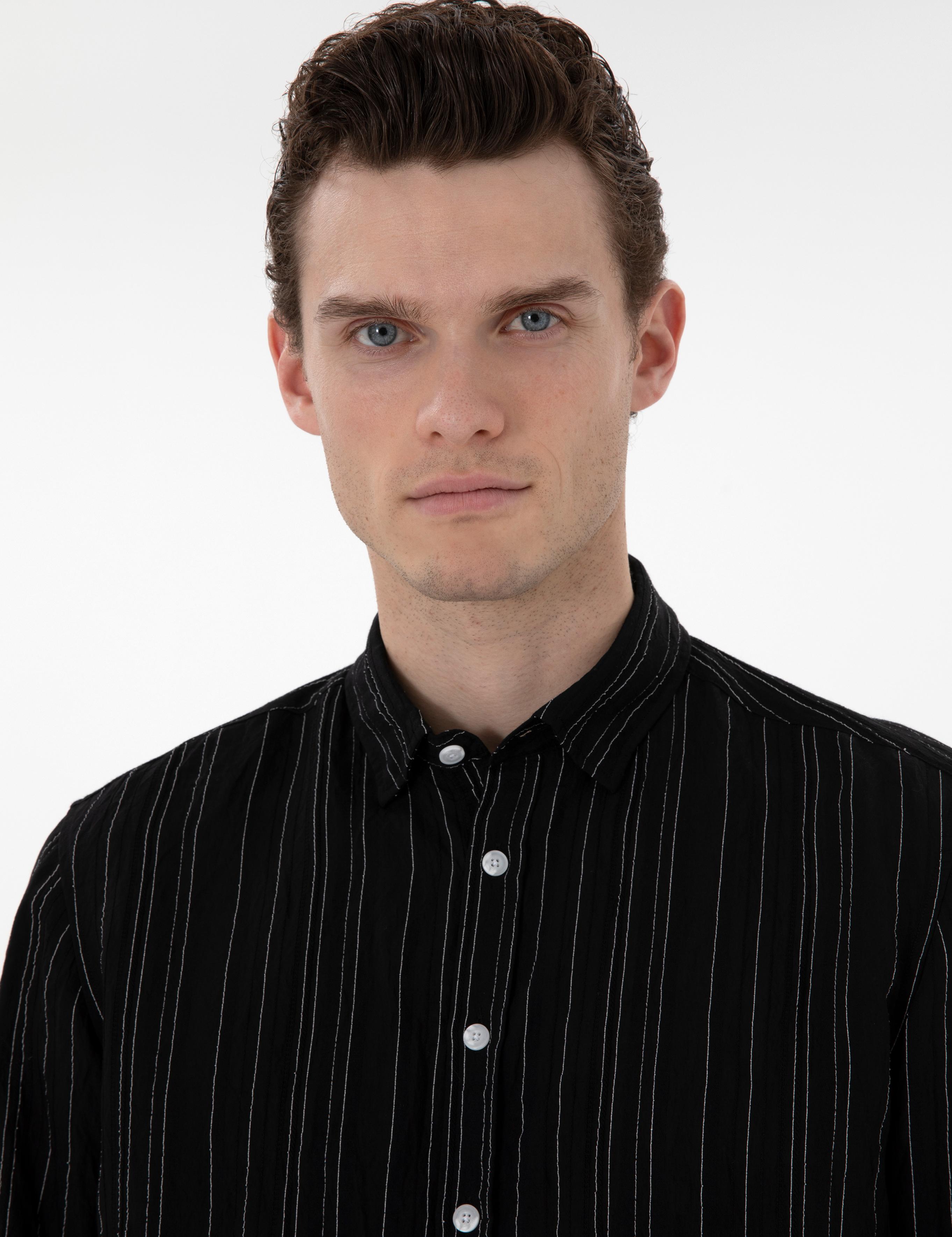 Siyah Regular Fit Çizgili Uzun Kollu Gömlek