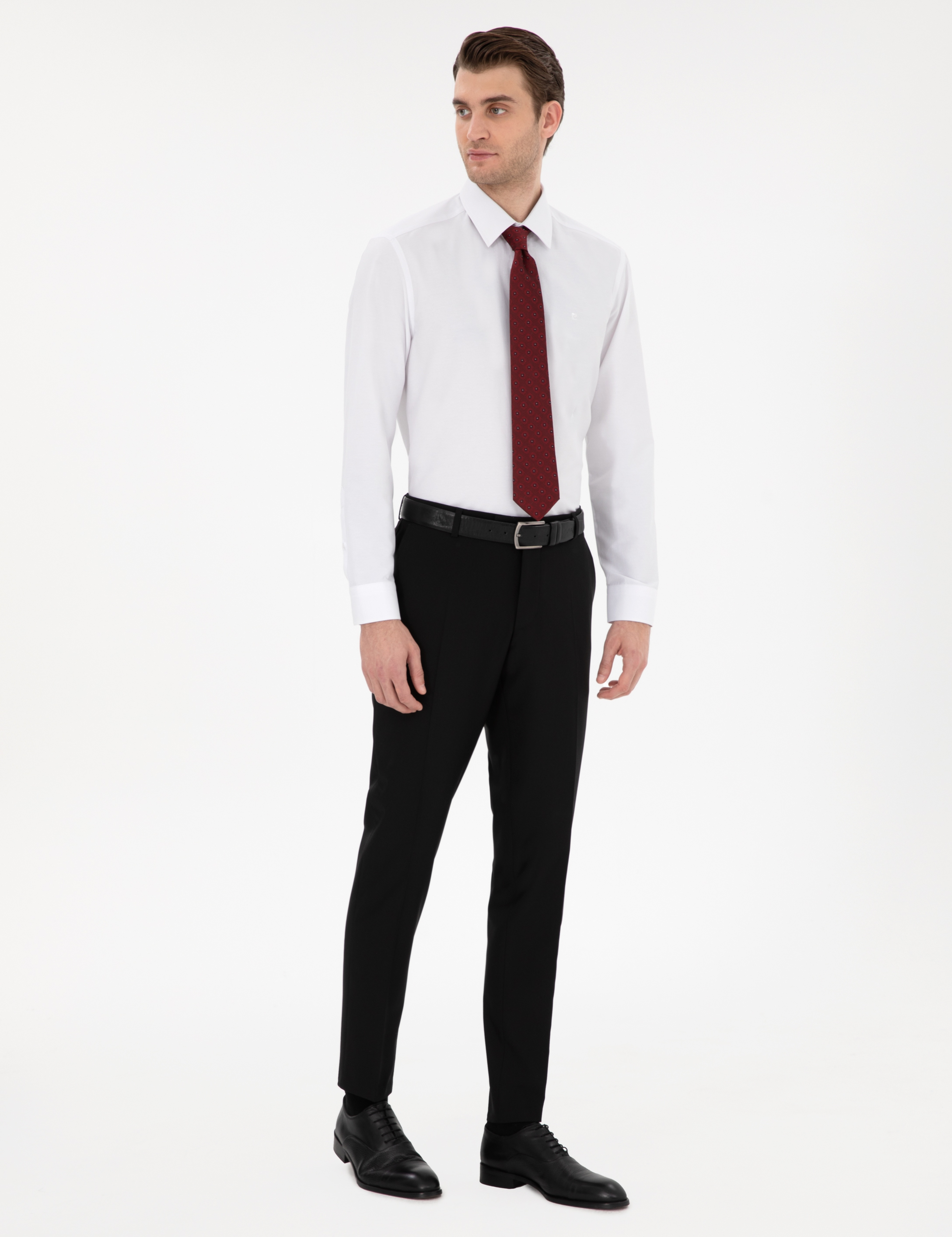 Beyaz Regular Fit Uzun Kollu Basic Gömlek