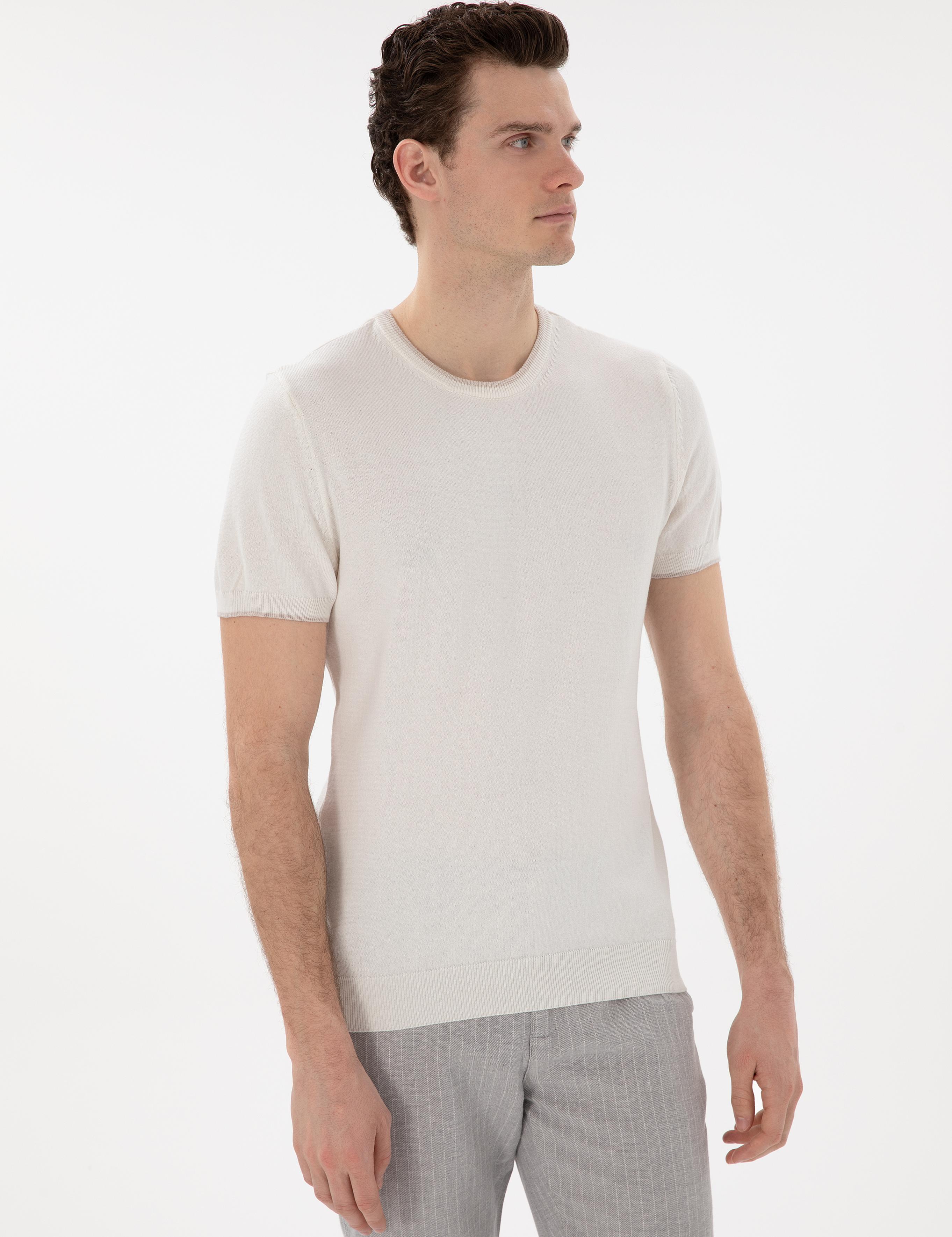 Ekru Slim Fit Bisiklet Yaka Triko Tişört