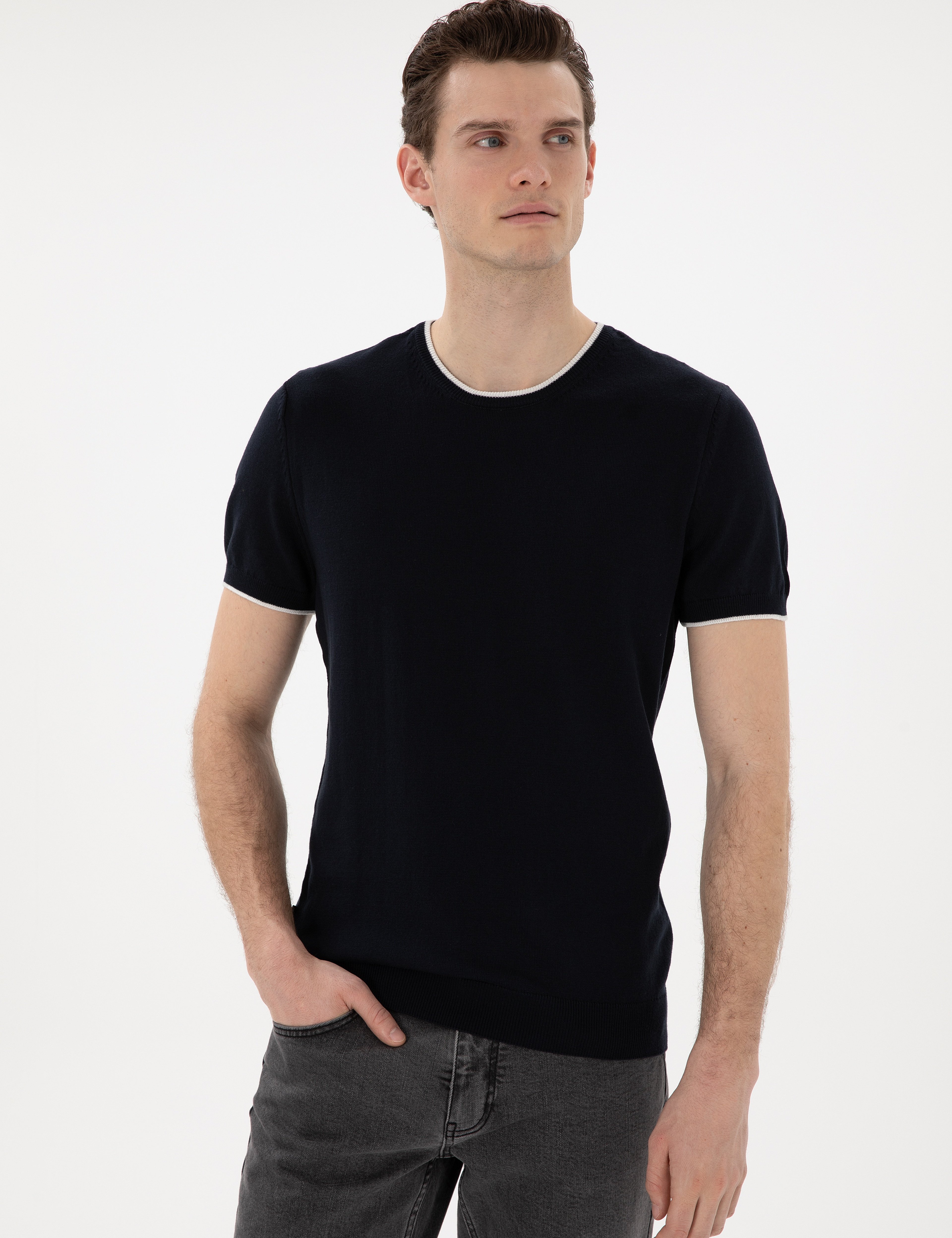 Lacivert Slim Fit Bisiklet Yaka Triko Tişört
