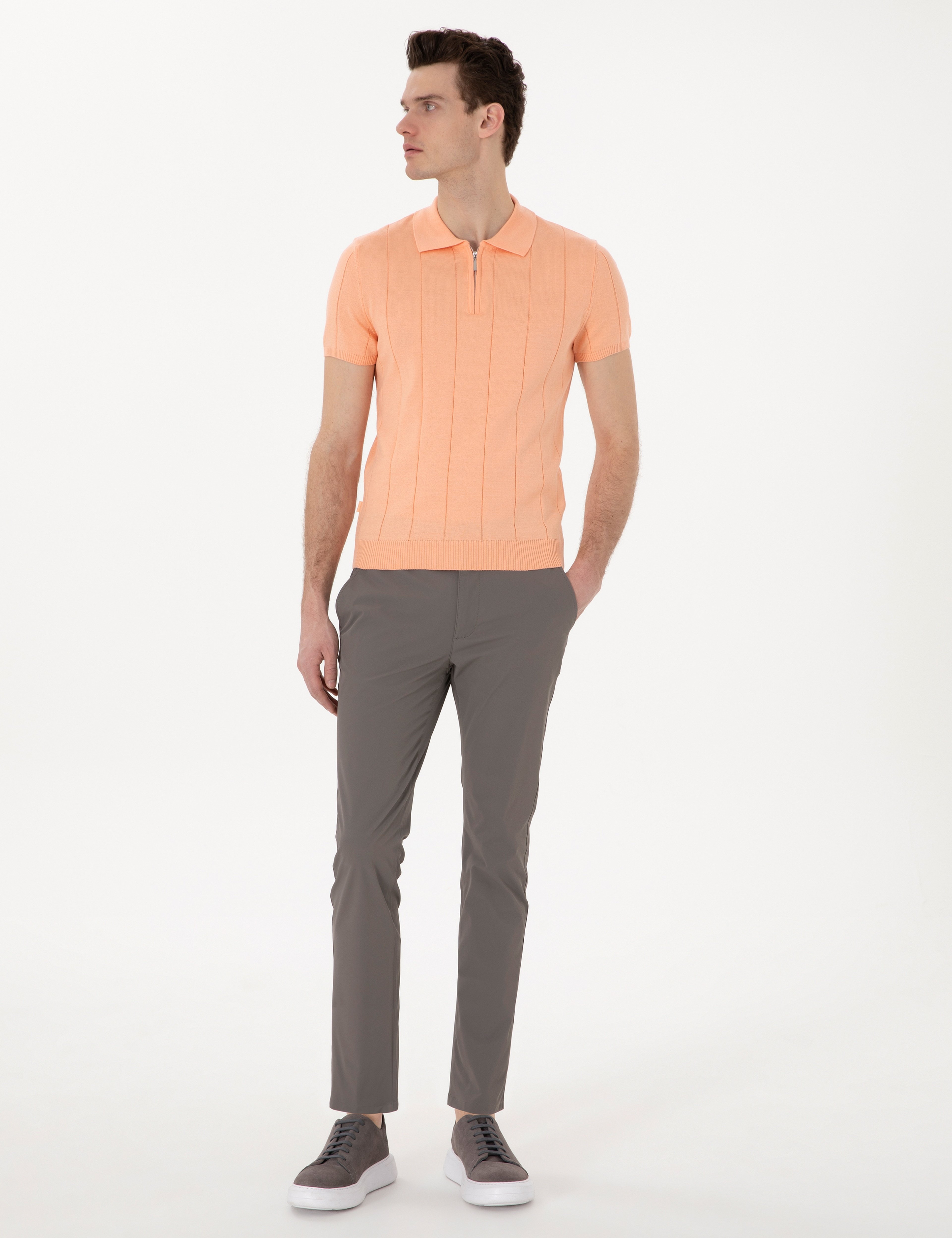 Yavruağzı Slim Fit Fermuarlı Polo Yaka Triko Tişört