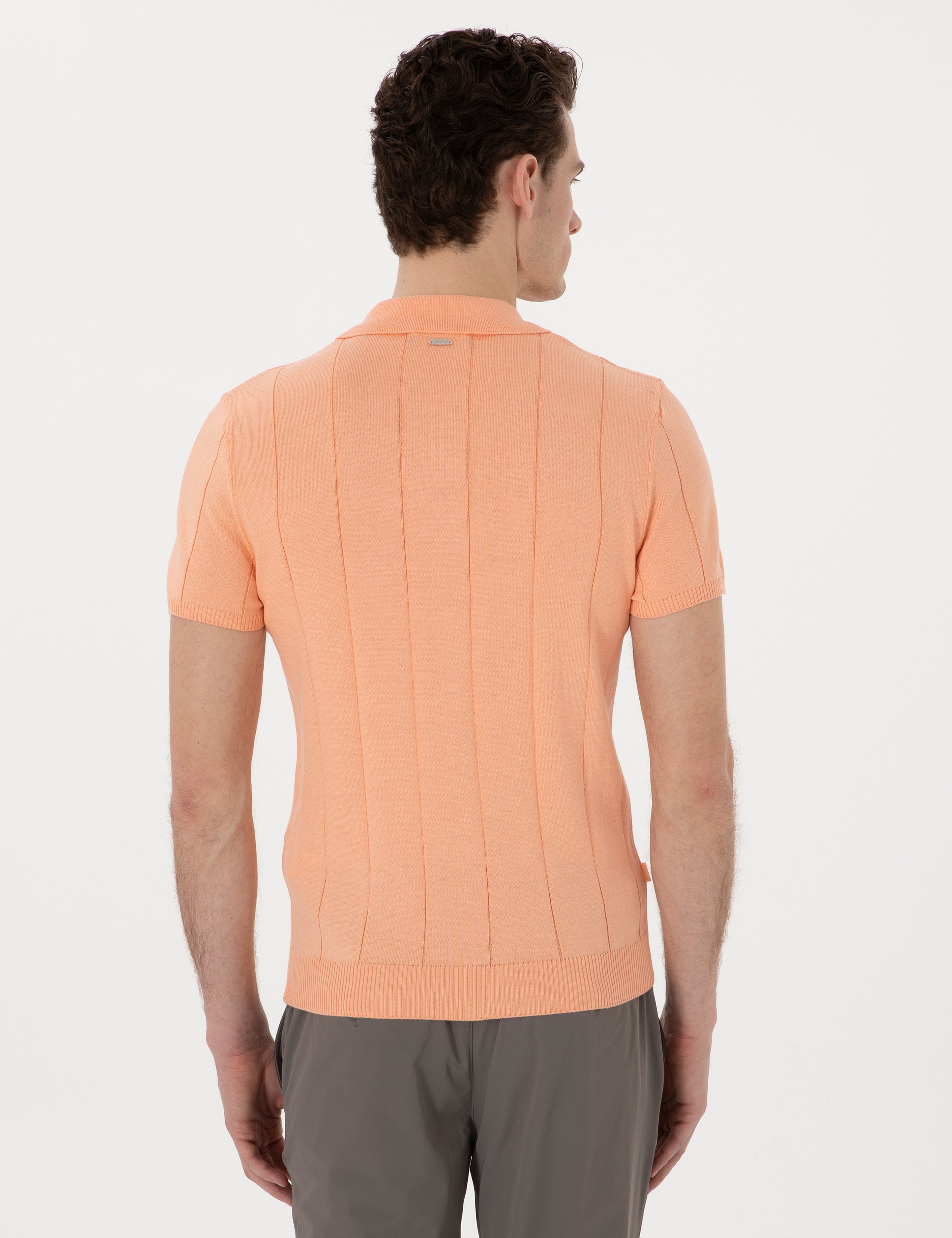 Yavruağzı Slim Fit Fermuarlı Polo Yaka Triko Tişört
