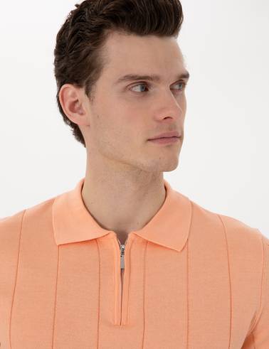 Yavruağzı Slim Fit Fermuarlı Polo Yaka Triko Tişört
