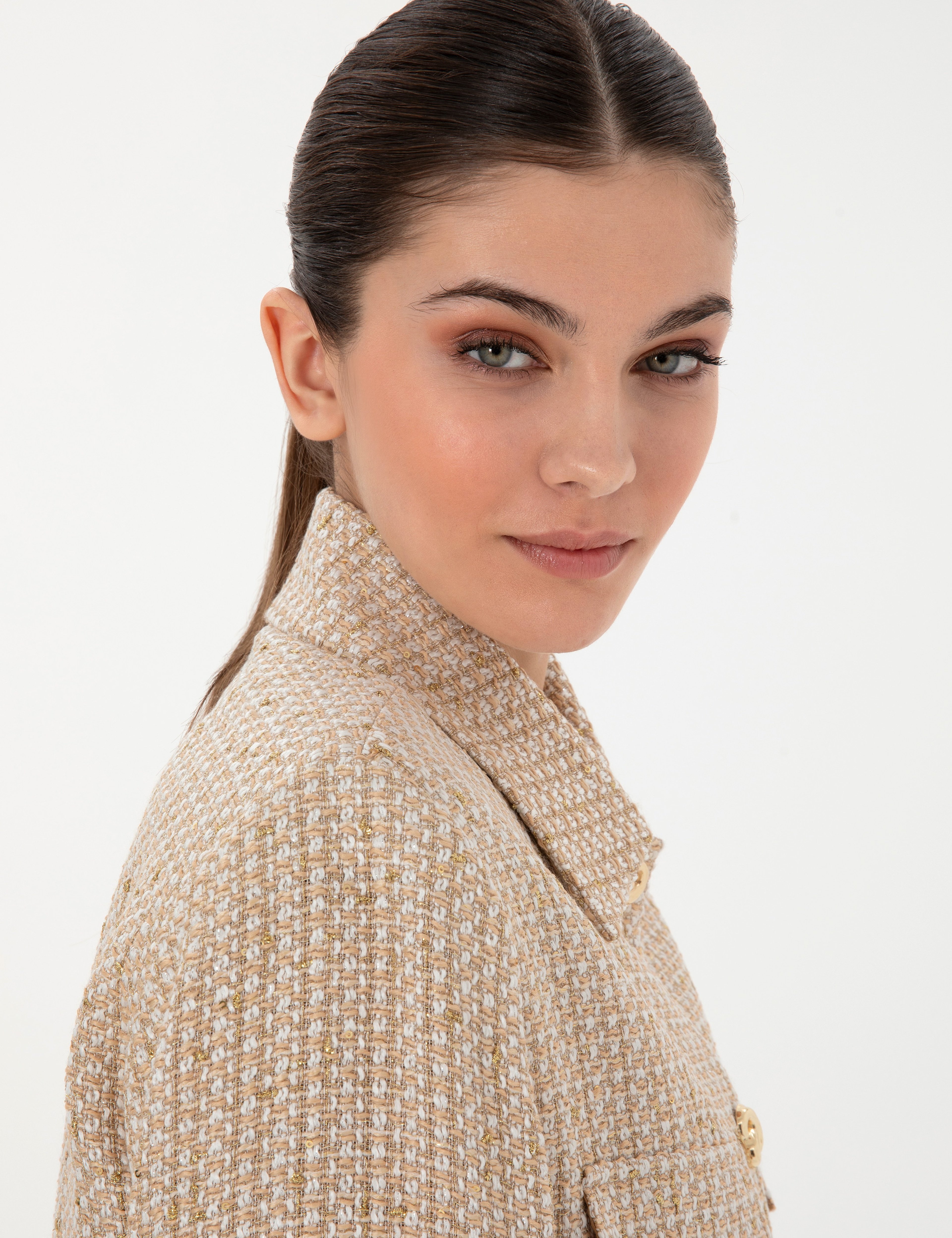 Bej Crop Tüvit Ceket