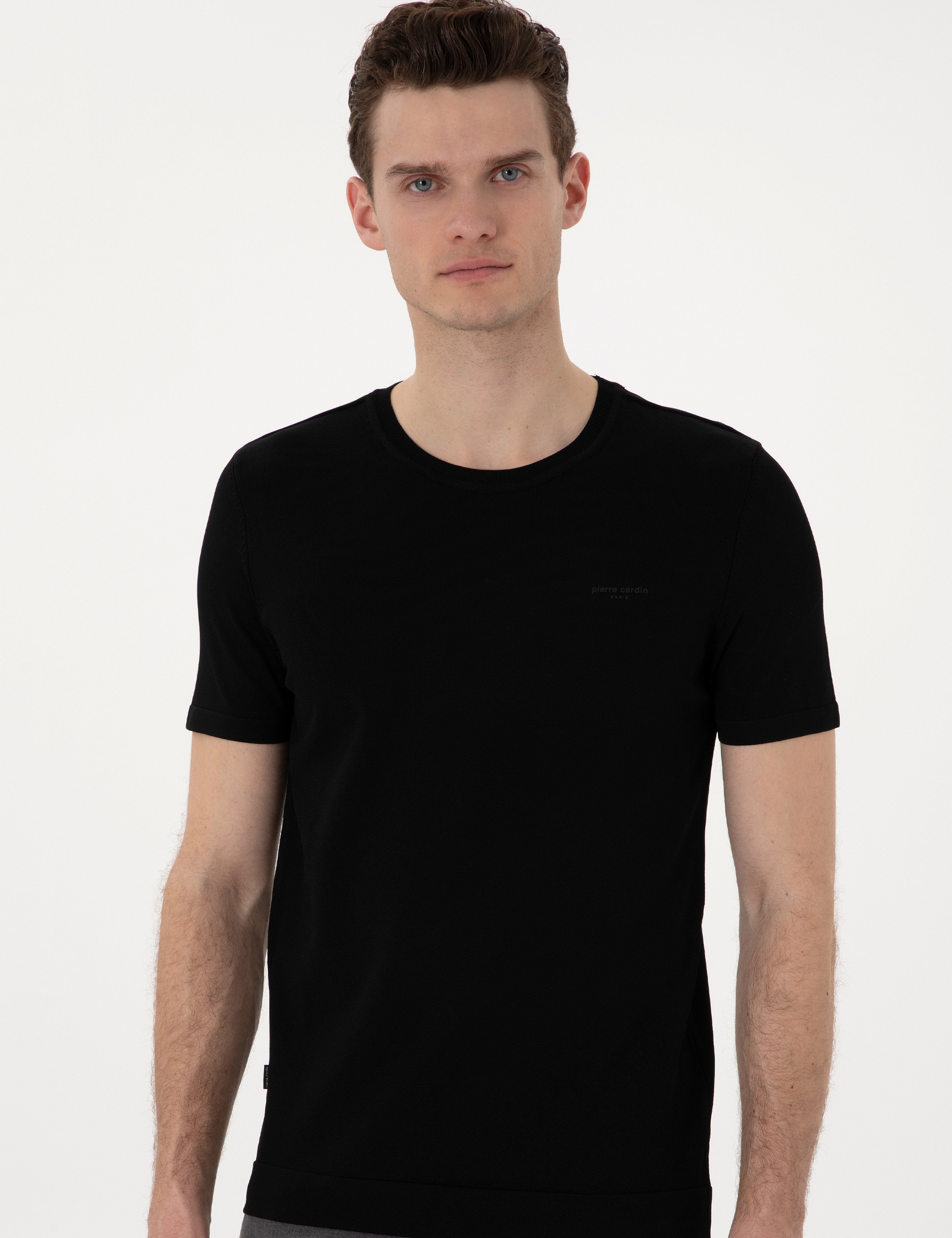 Siyah Slim Fit Bisiklet Yaka Triko Tişört