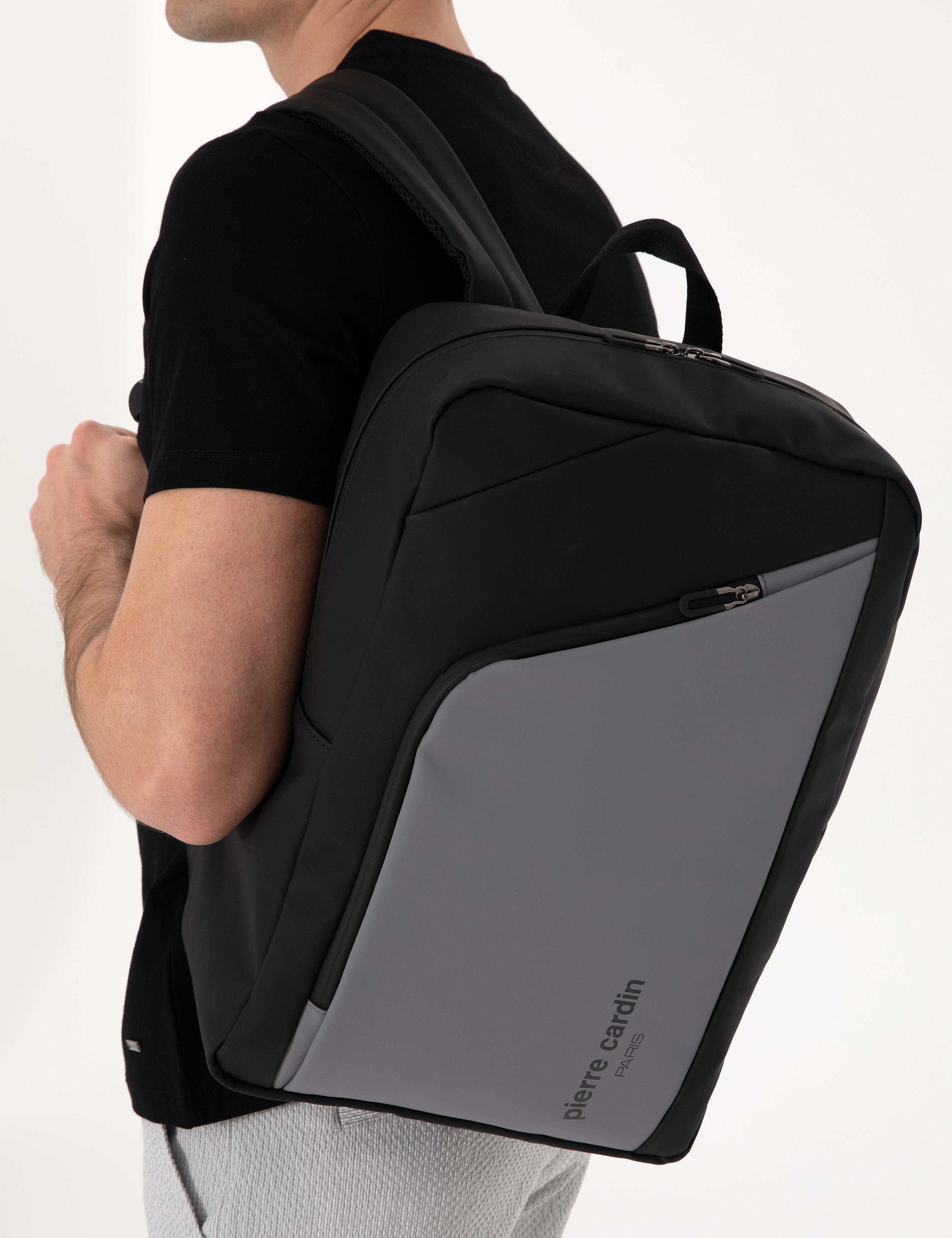 Erkek Siyah Sırt Çantası