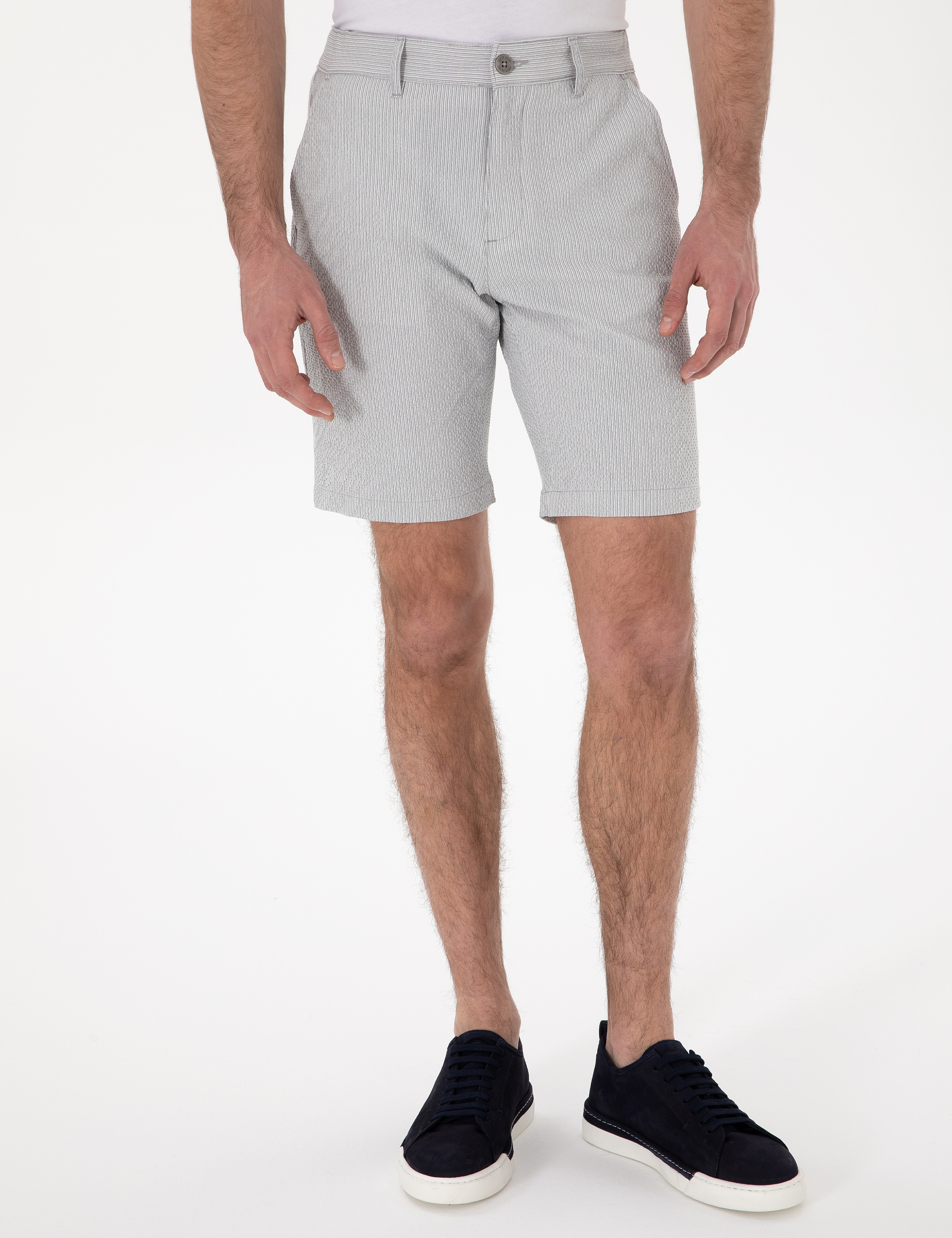 Gri Slim Fit Gofre Beli Lastikli Dokuma Şort - Image 2