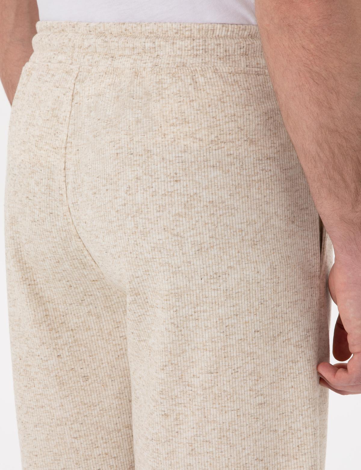 Bej Comfort Fit Keten Karışımlı Örme Şort - 50302548193