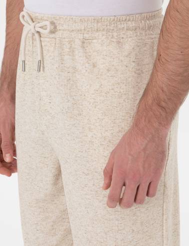 Bej Comfort Fit Keten Karışımlı Örme Şort
