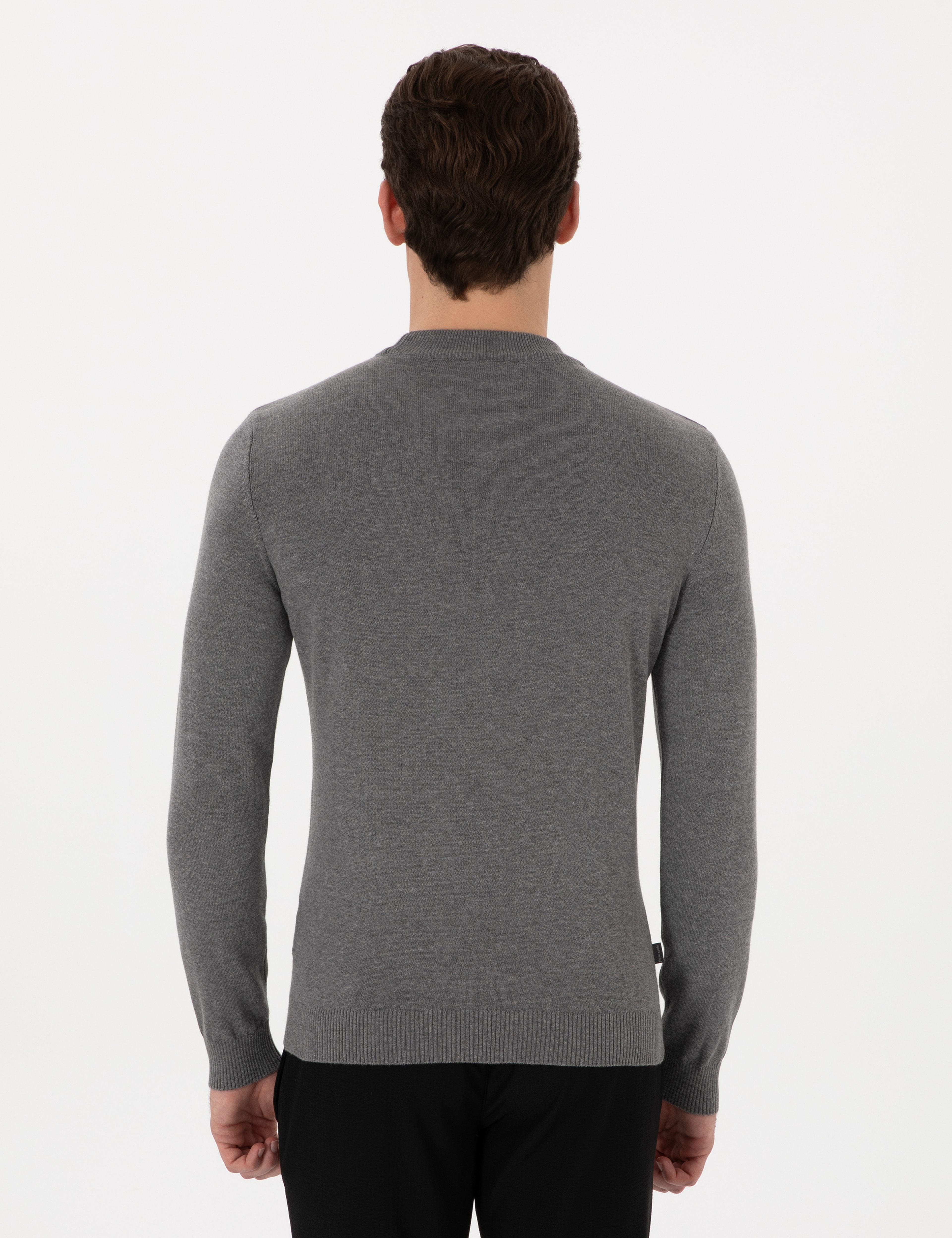Gri Melanj Slim Fit Çeyrek Yaka Basic Triko Kazak - Image 5