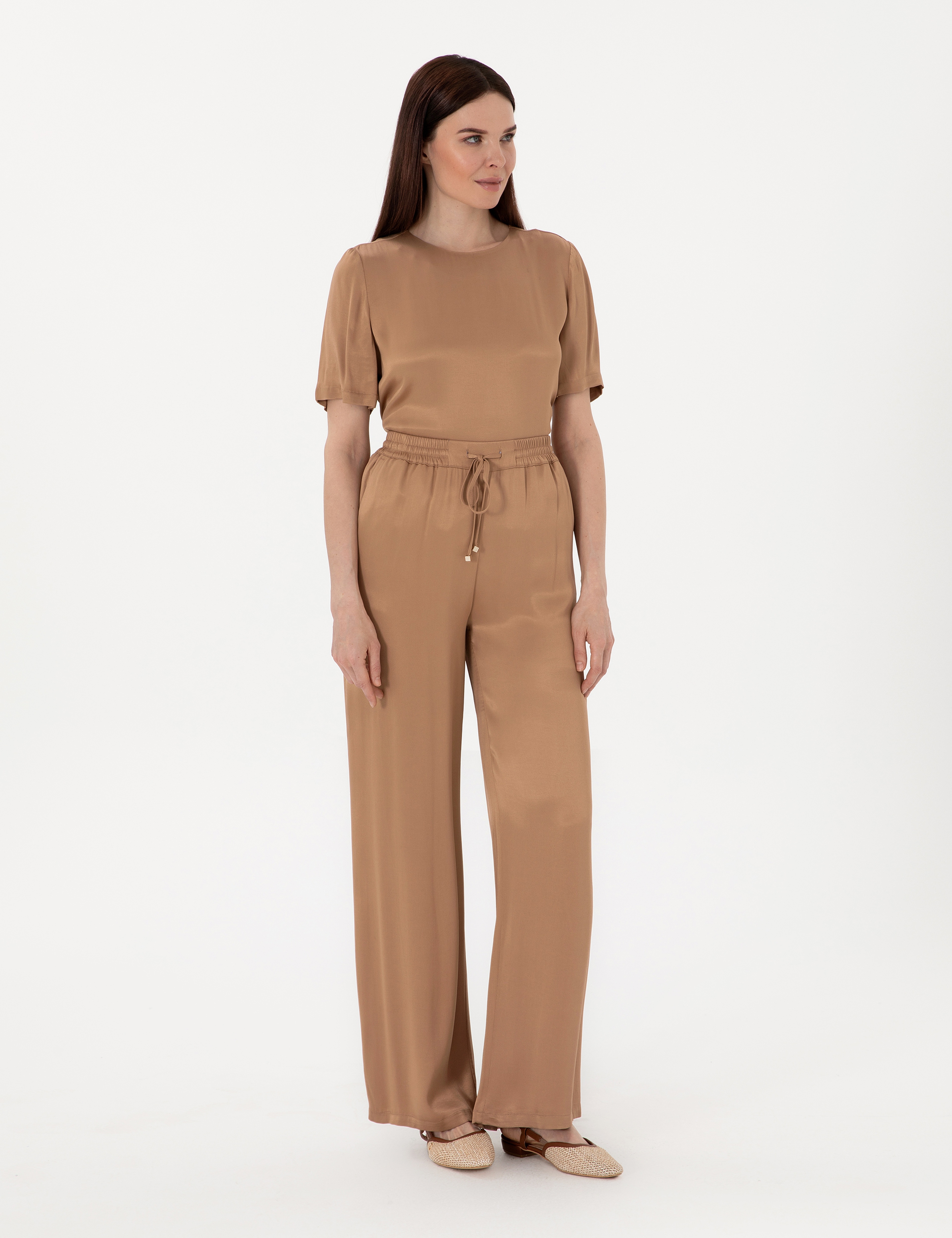 Kahverengi Saten Loose Fit Pantolon - Image 3