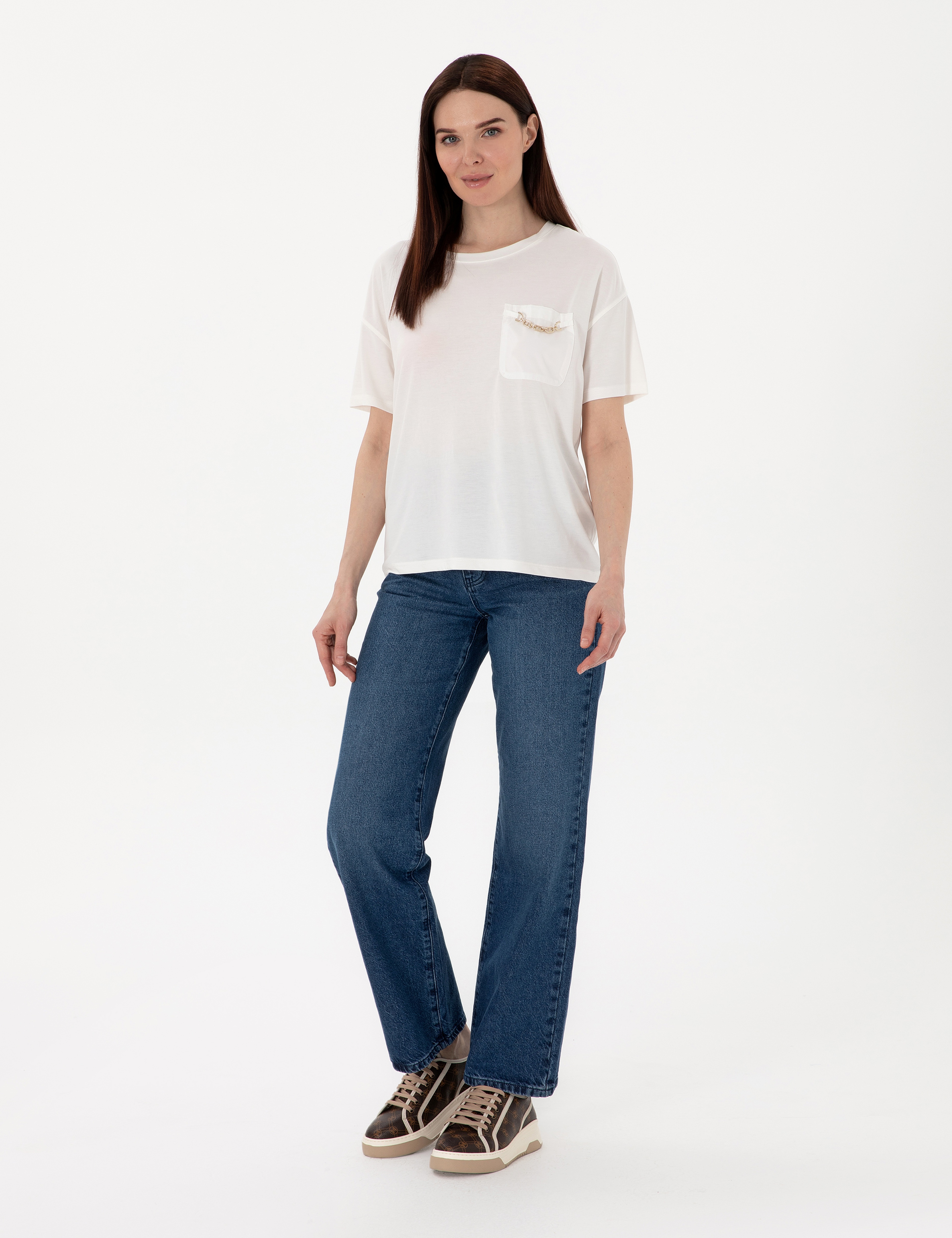 Beyaz Comfort Fit Tişört - Image 4
