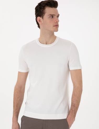 Ekru Slim Fit Bisiklet Yaka Triko Tişört
