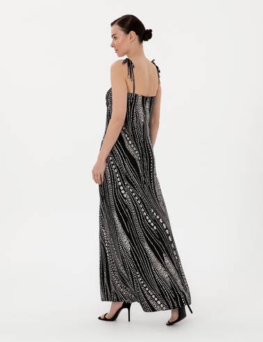 Siyah Regular Fit Dokuma Elbise