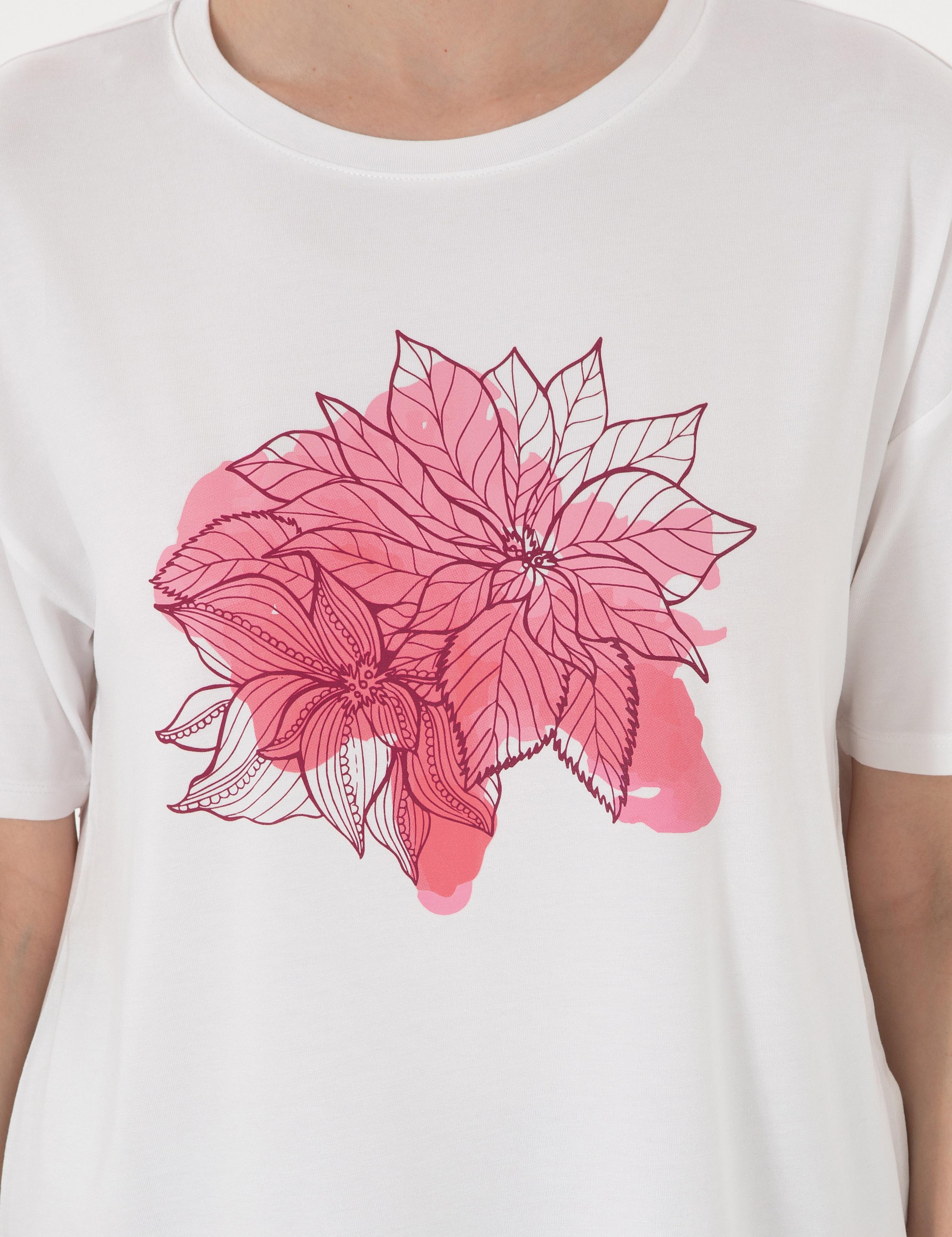 Beyaz Comfort Fit Tişört