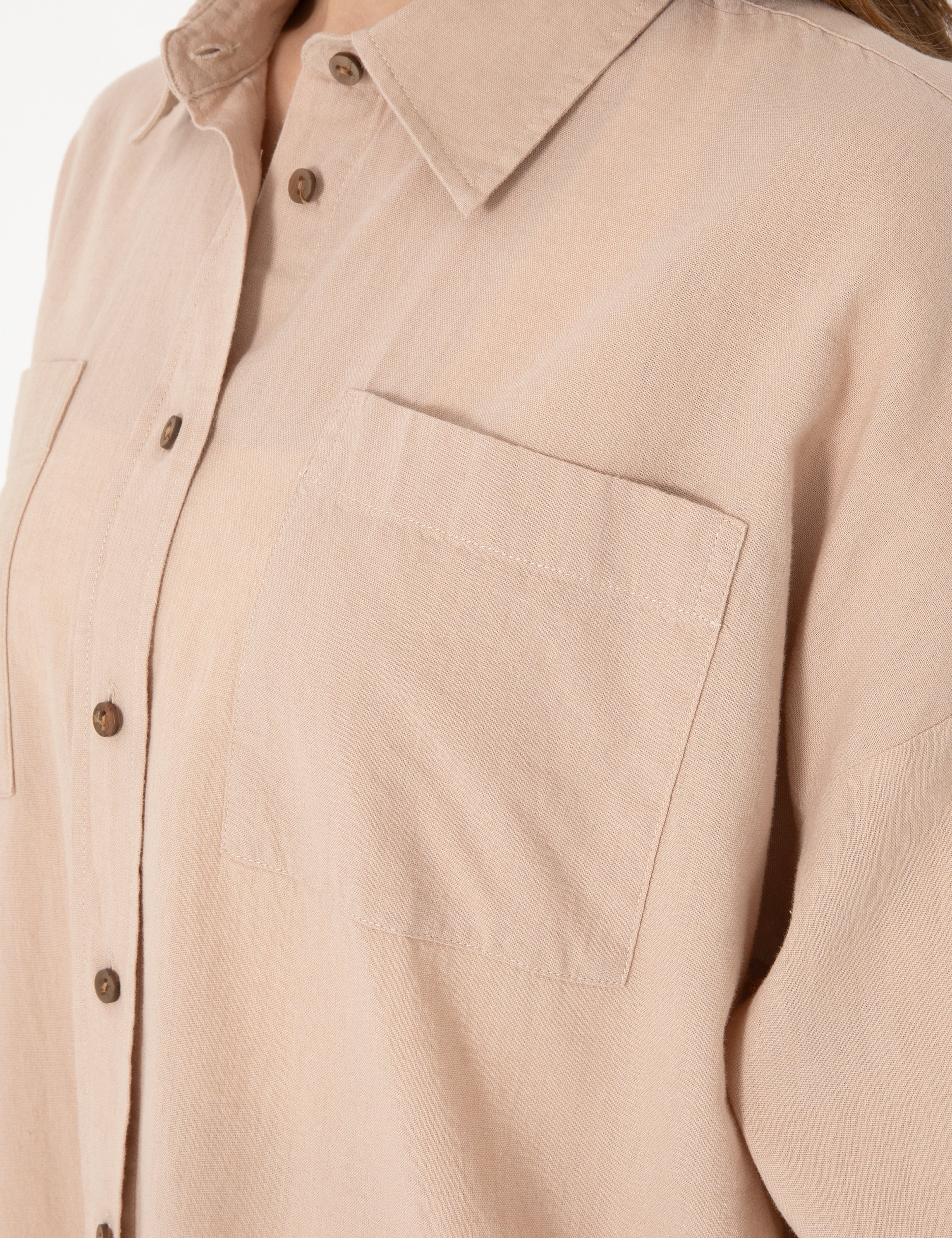 Bej Oversize Keten Karışımlı Uzun Kollu Gömlek