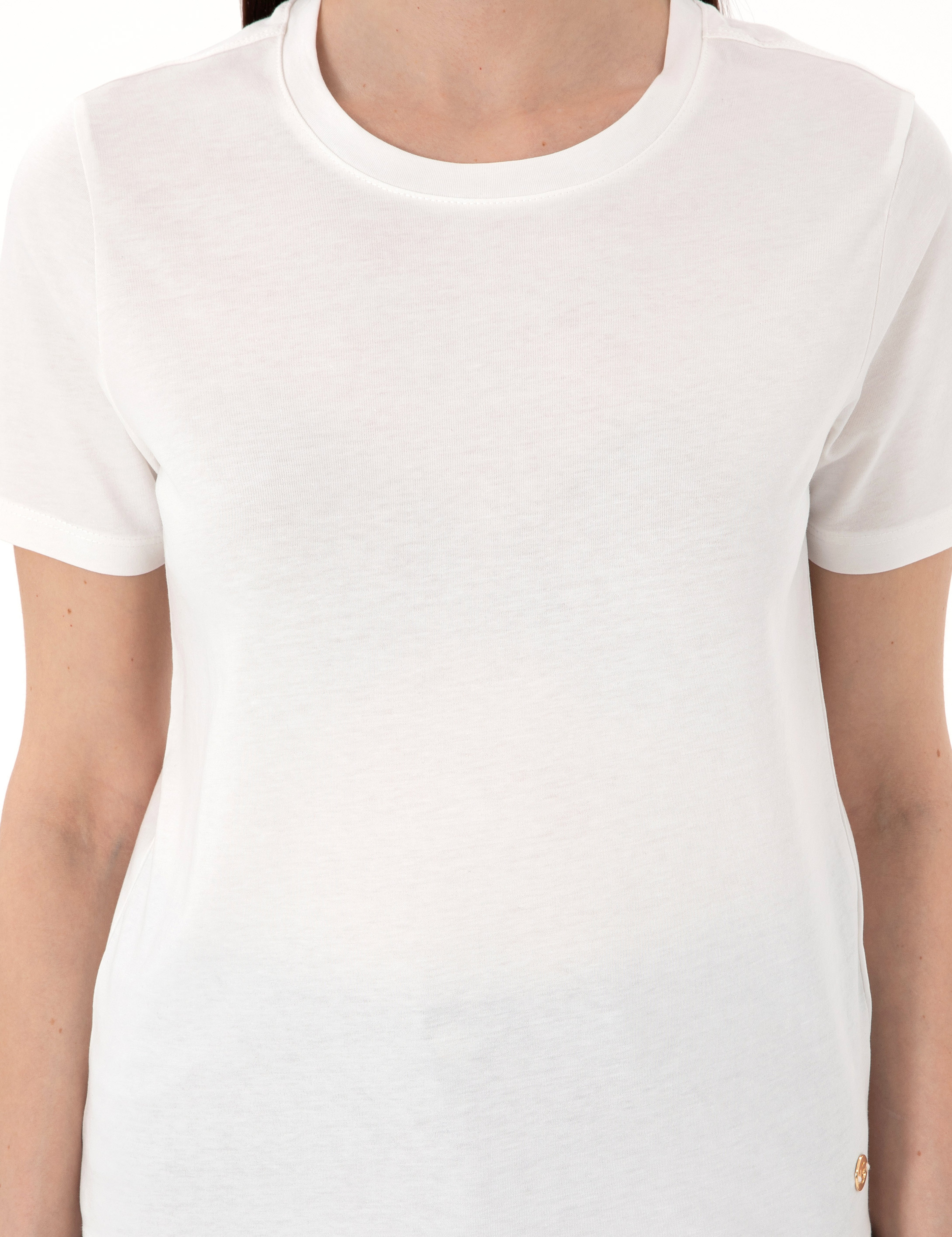 Beyaz Regular Fit Bisiklet Yaka Basic Tişört - Image 6