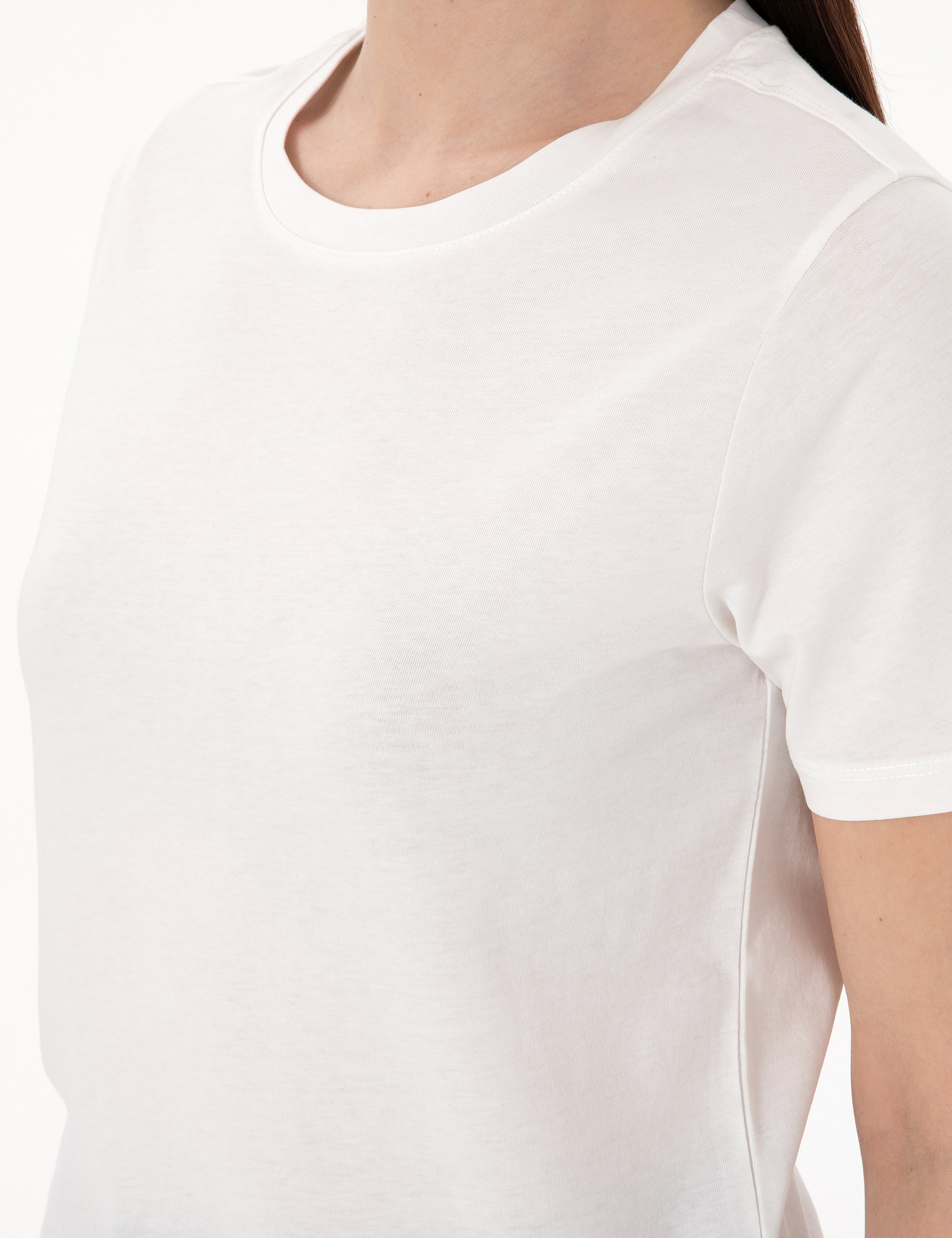 Beyaz Regular Fit Bisiklet Yaka Basic Tişört - Image 7