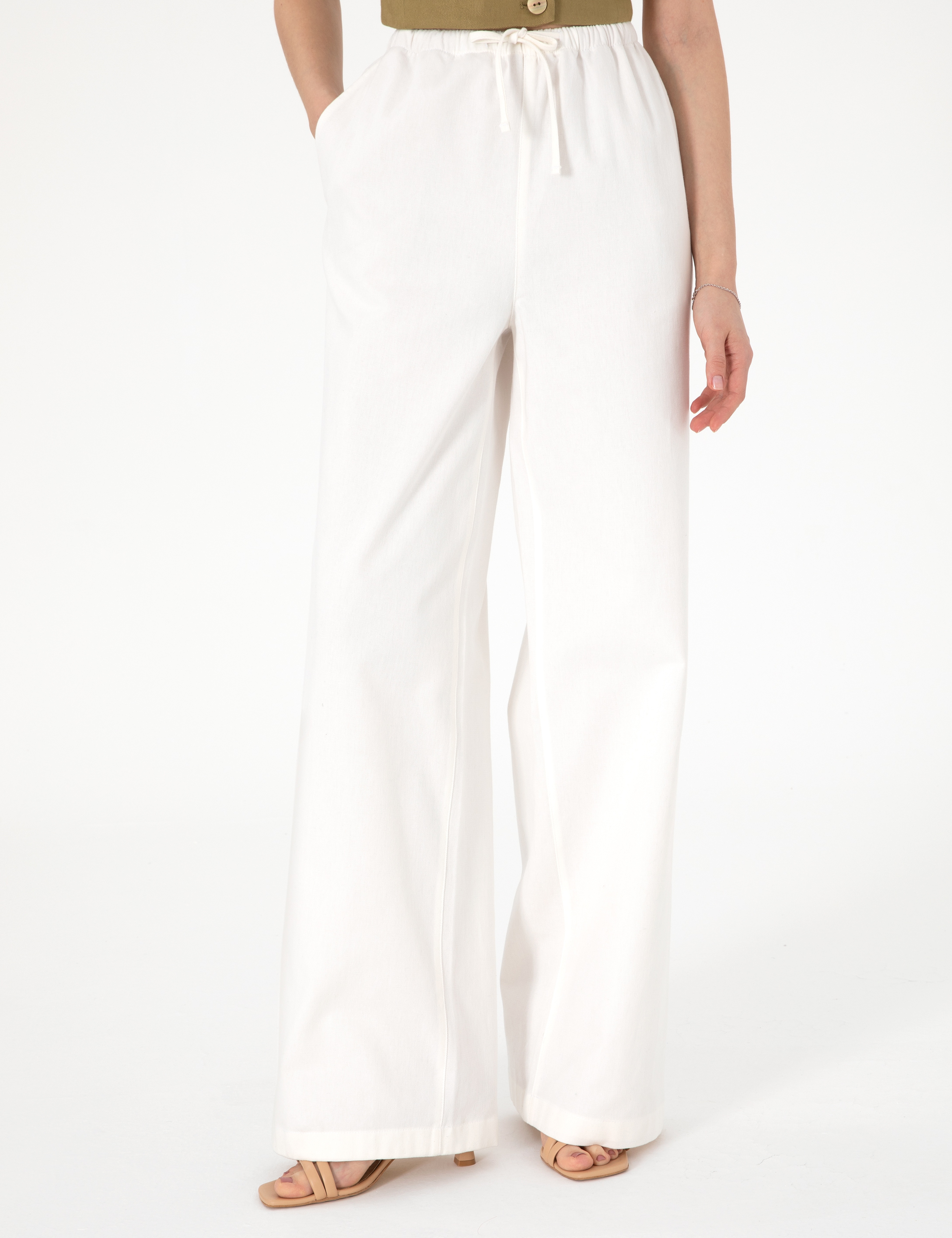 Beyaz Yüksek Bel Loose Fit Pantolon - Image 2