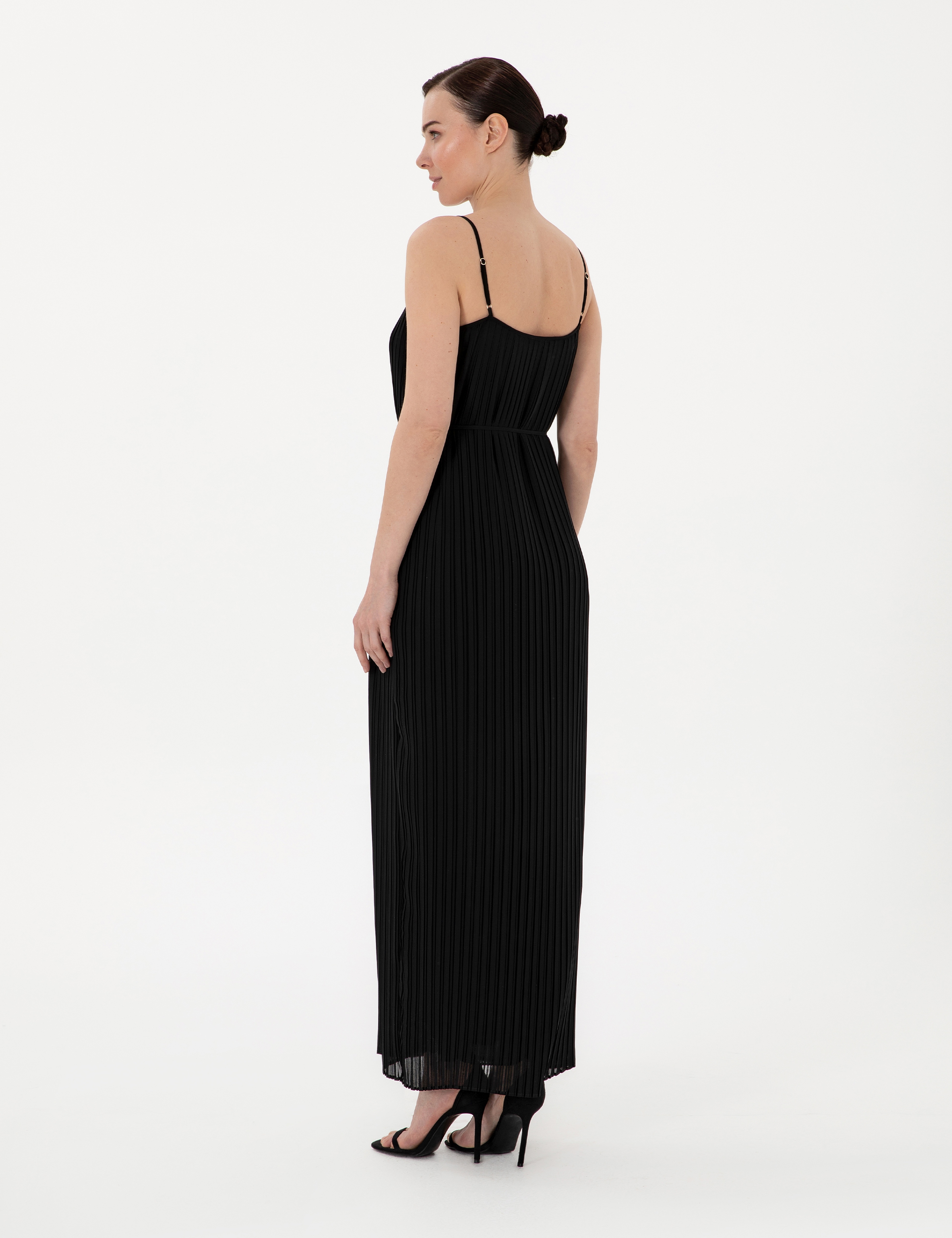 Siyah Regular Fit Dokuma Elbise