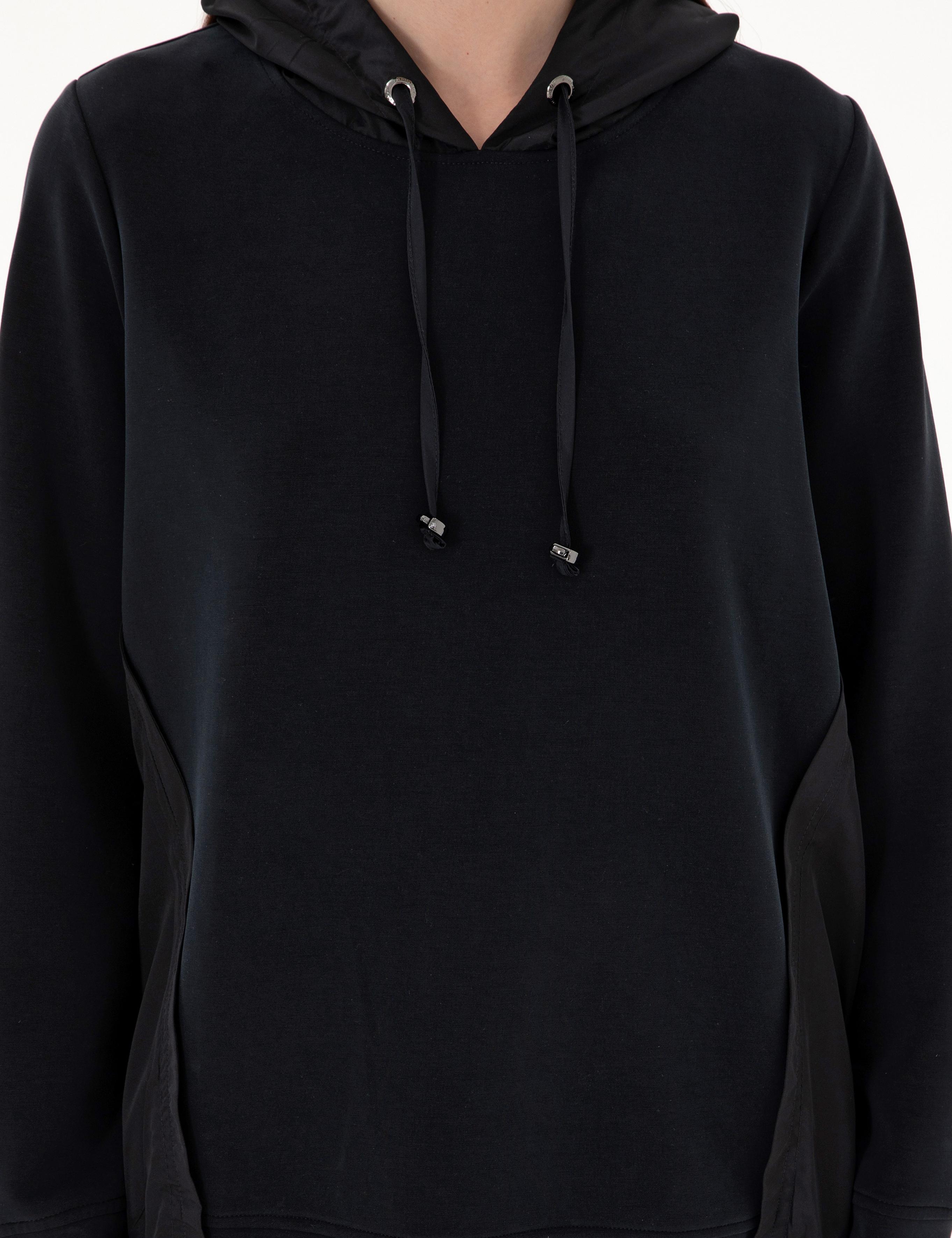 Siyah Comfort Fit Sweatshirt