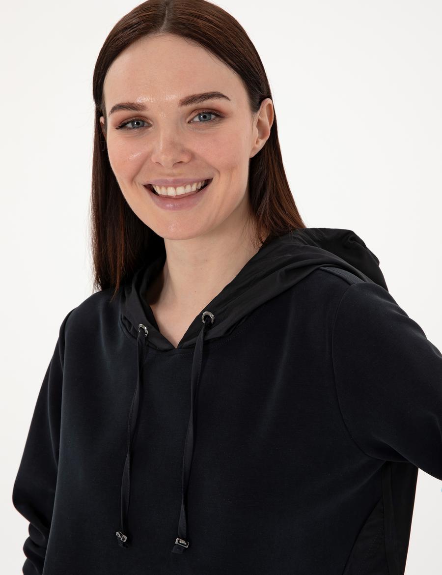 Siyah Comfort Fit Sweatshirt