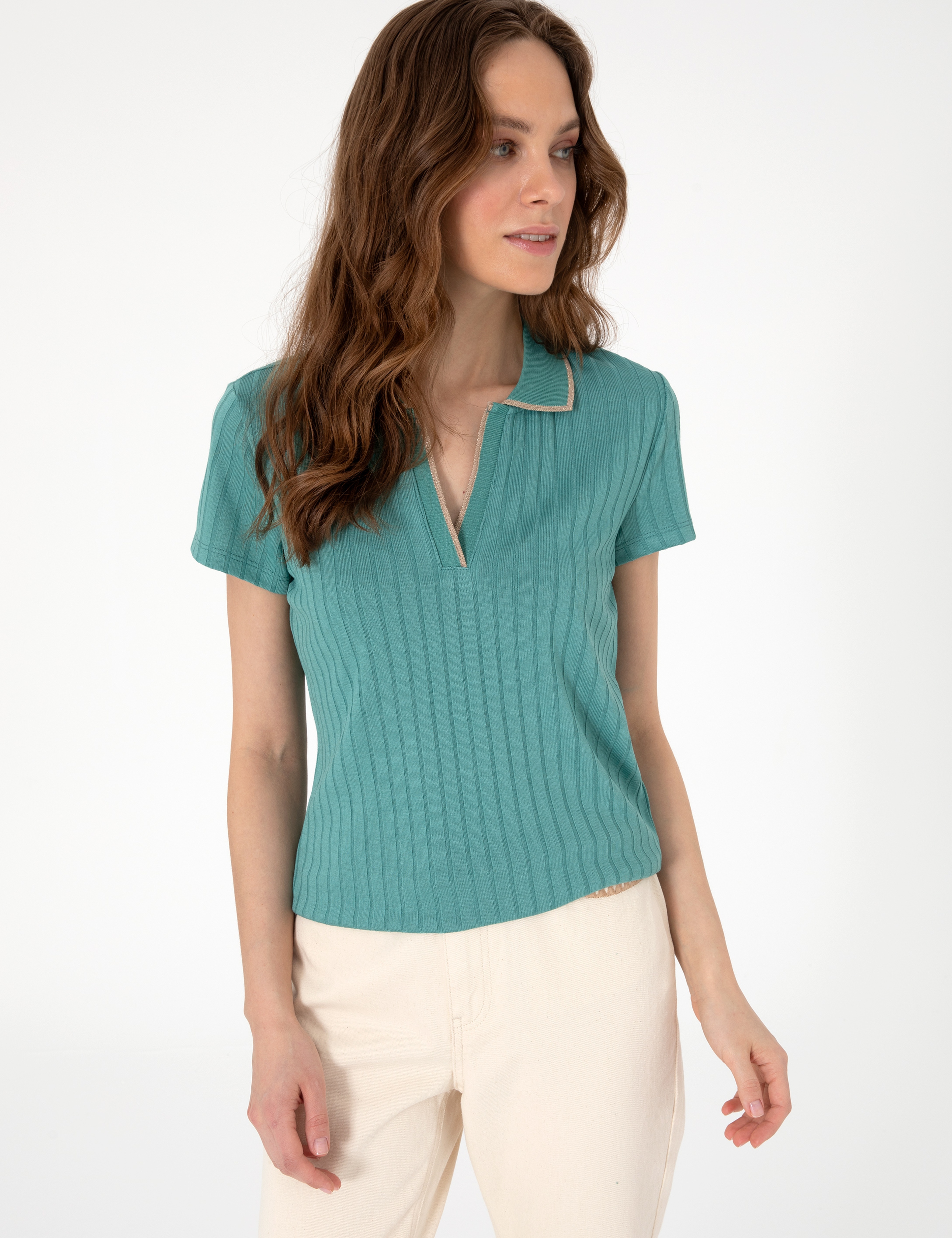 Yeşil Slim Fit Basic Tişört - Image 3