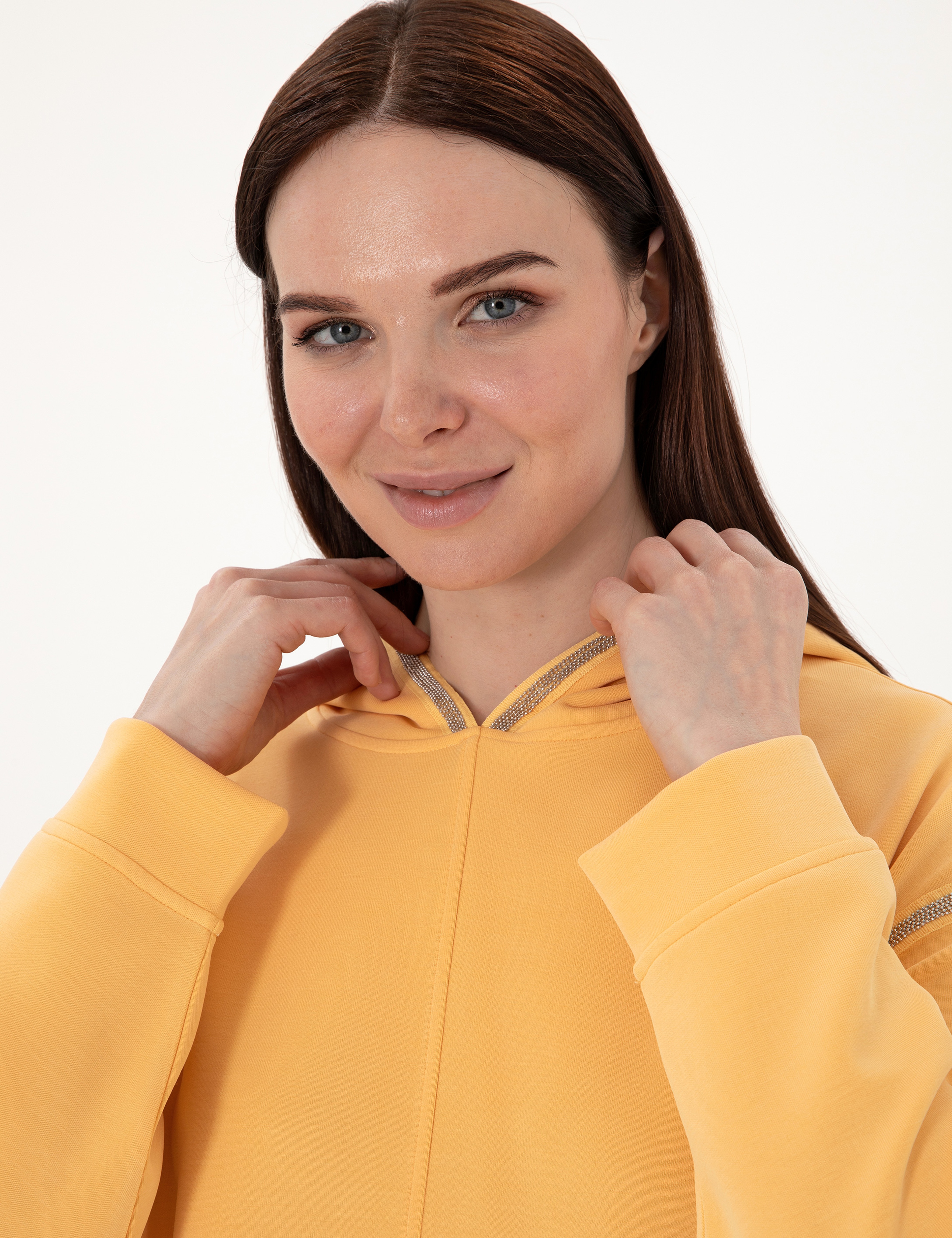 Sarı Oversize Sweatshirt - Image 2