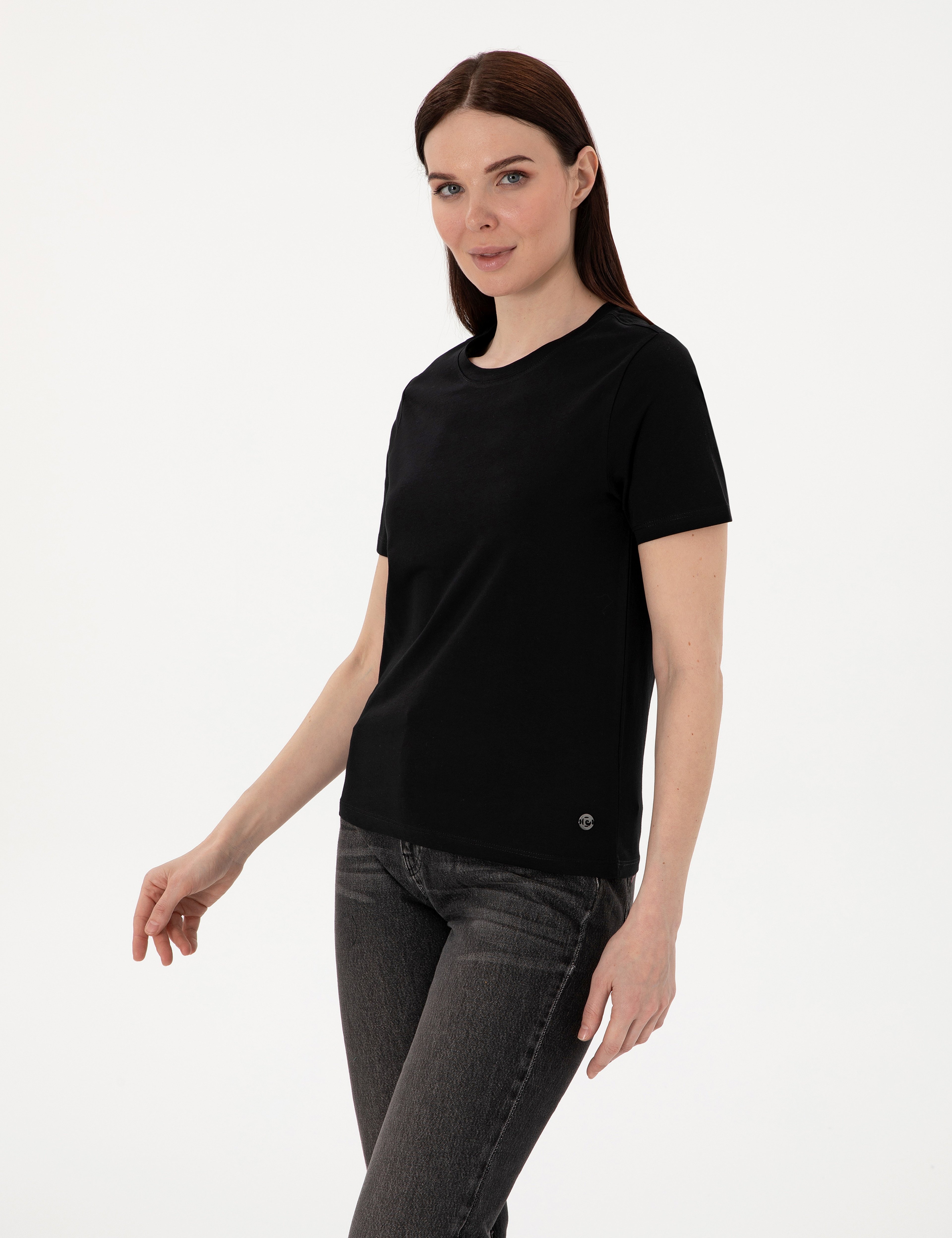Siyah Regular Fit Bisiklet Yaka Basic Tişört