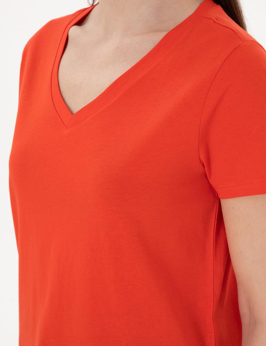 Kırmızı Regular Fit V Yaka Basic Tişört