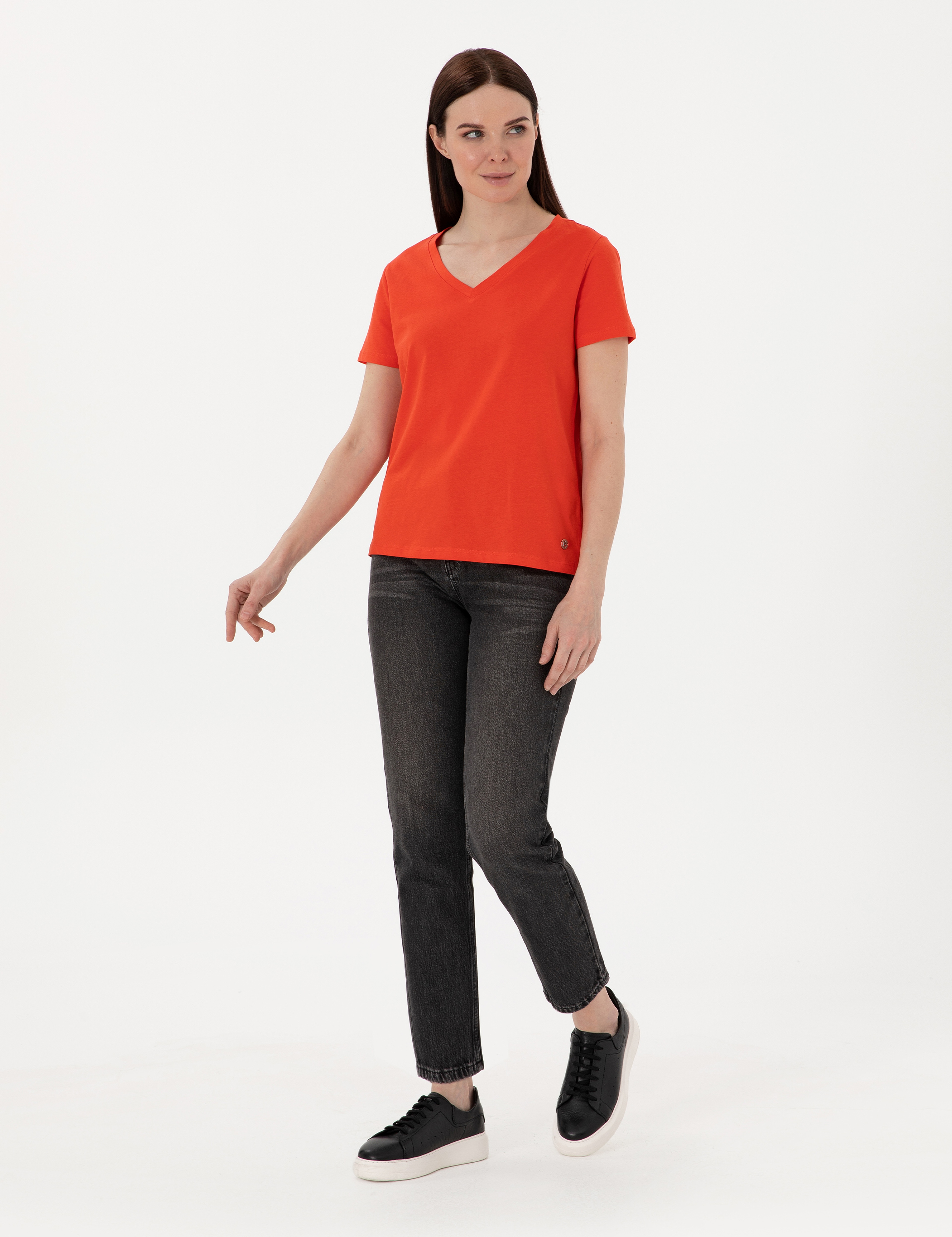 Kırmızı Regular Fit V Yaka Basic Tişört