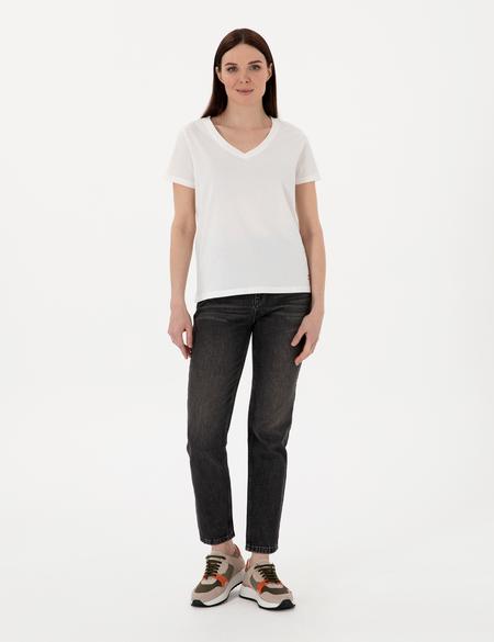 Beyaz Regular Fit V Yaka Basic Tişört - 50305749007