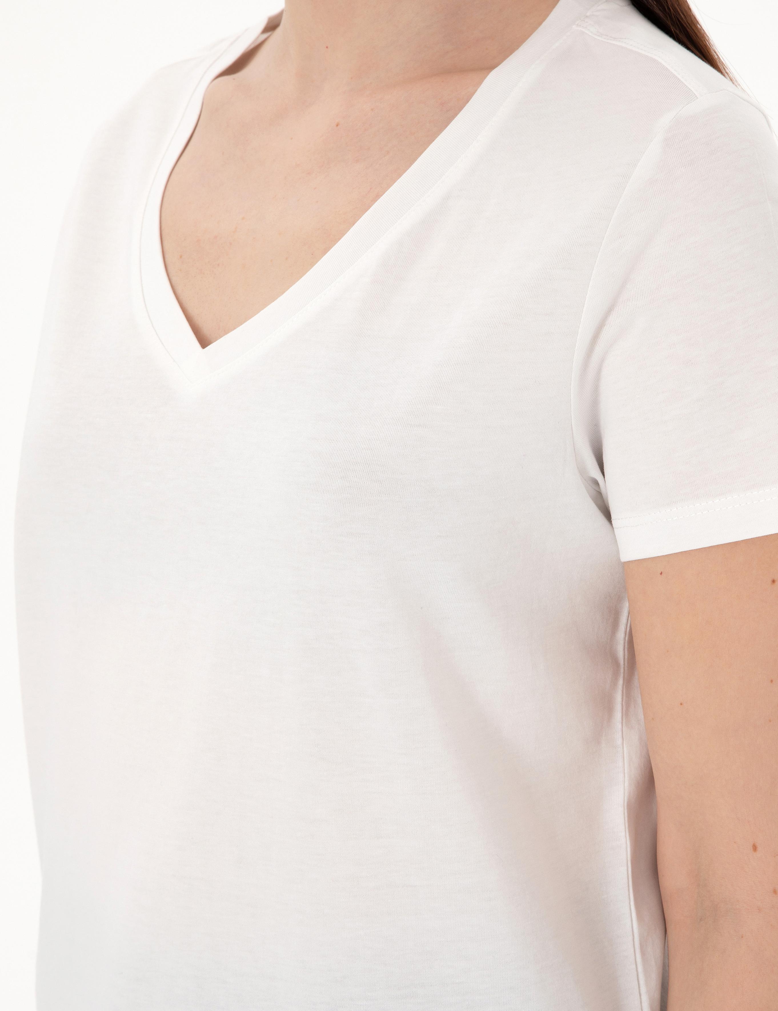 Beyaz Regular Fit V Yaka Basic Tişört