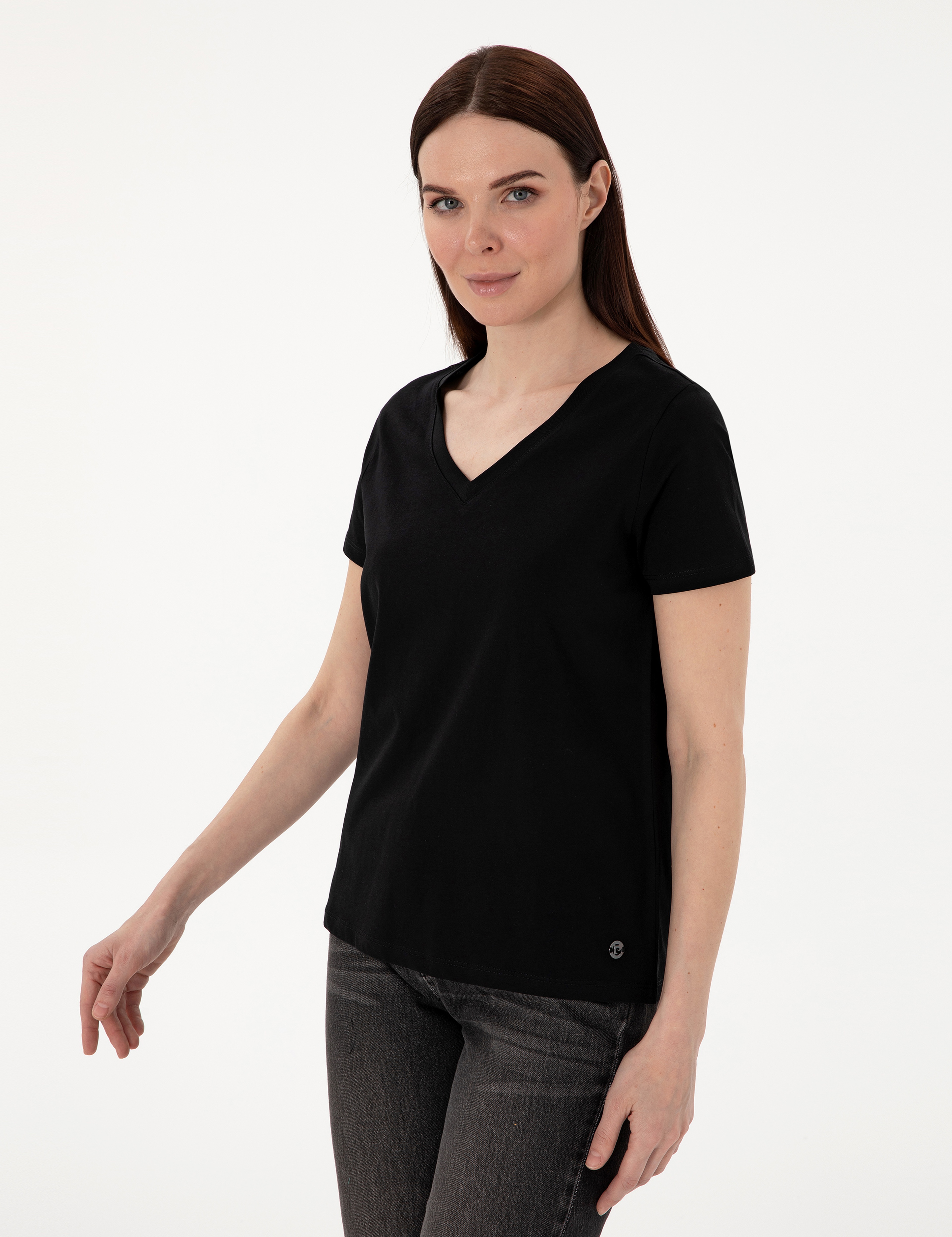 Siyah Regular Fit V Yaka Basic Tişört - Image 3