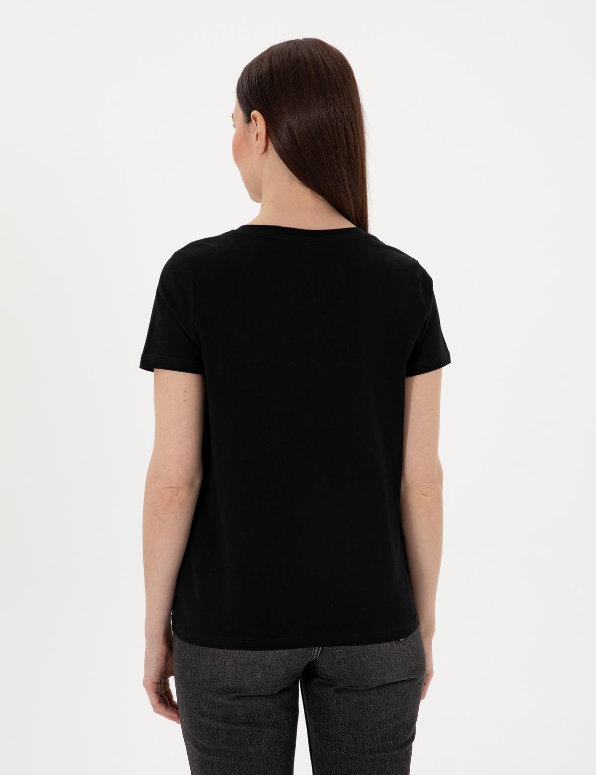 Siyah Regular Fit V Yaka Basic Tişört - 50305749014