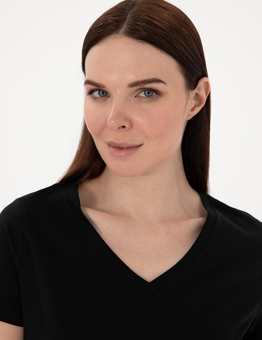 Siyah Regular Fit V Yaka Basic Tişört