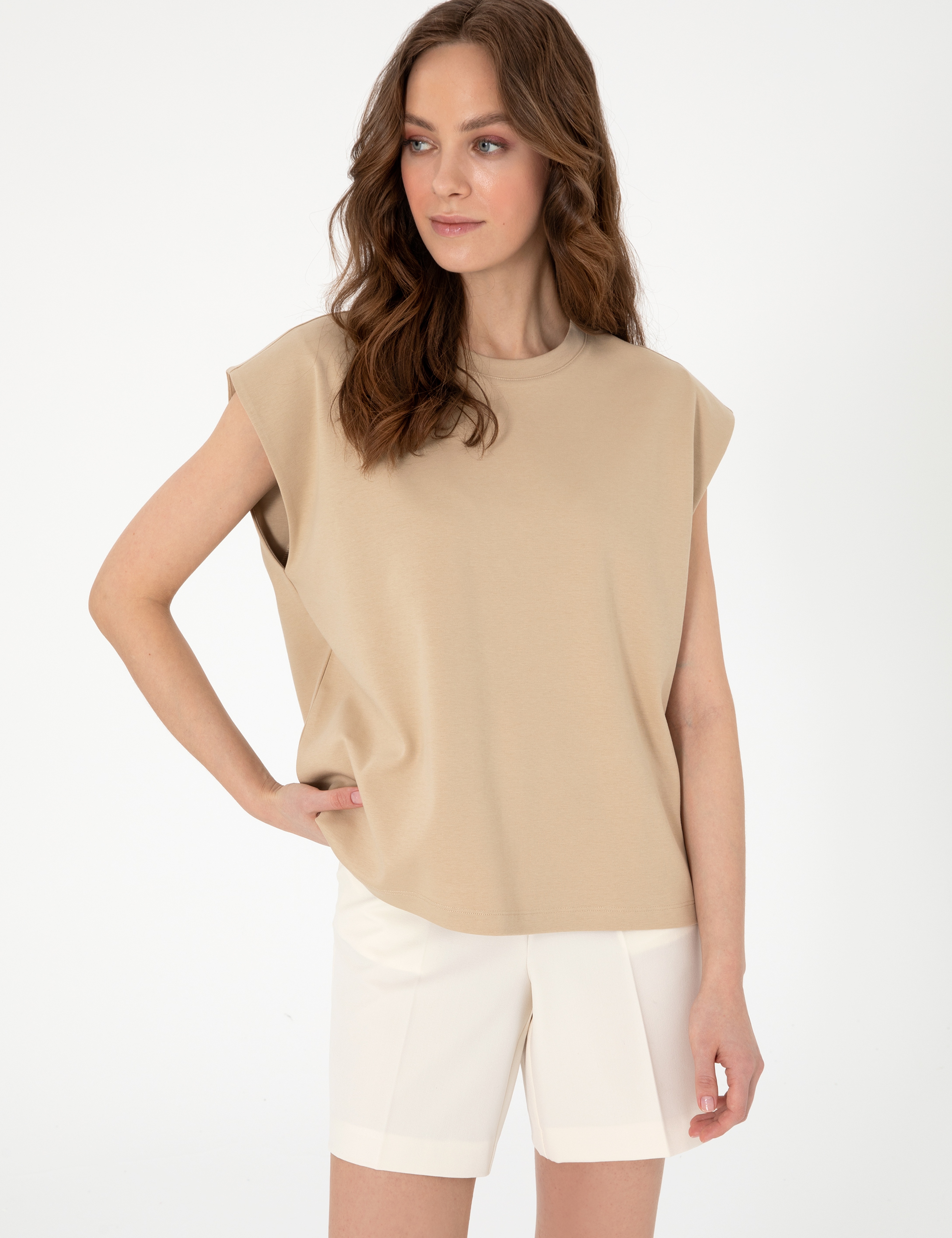 Bej Comfort Fit Tişört - Image 3