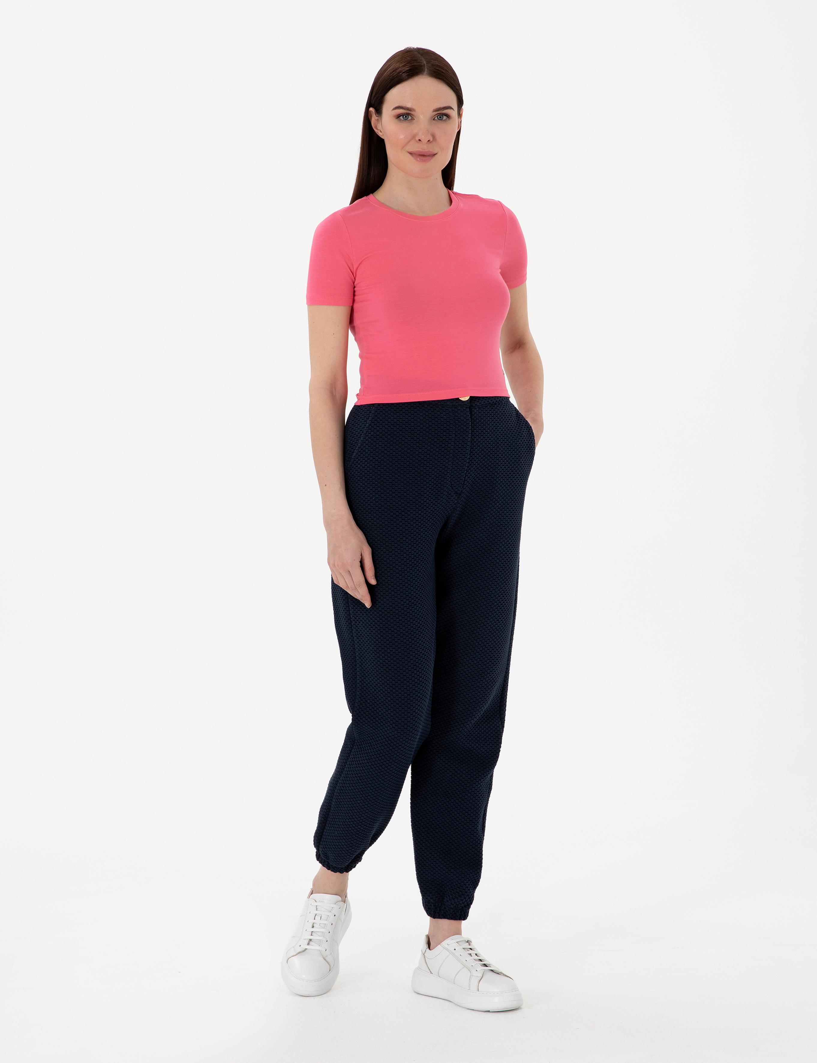 Pembe Regular Fit Crop Tişört