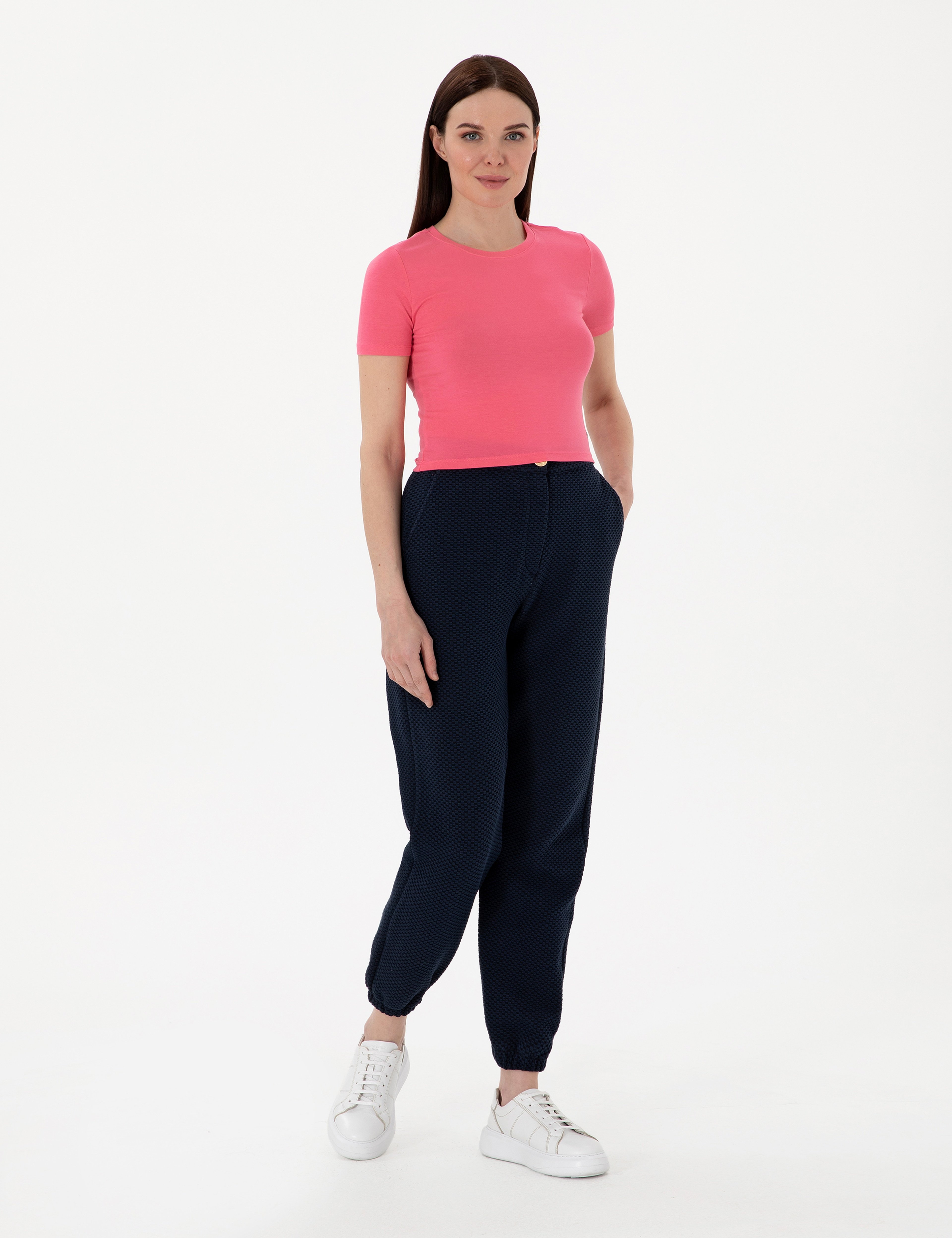 Pembe Regular Fit Crop Tişört - Image 4