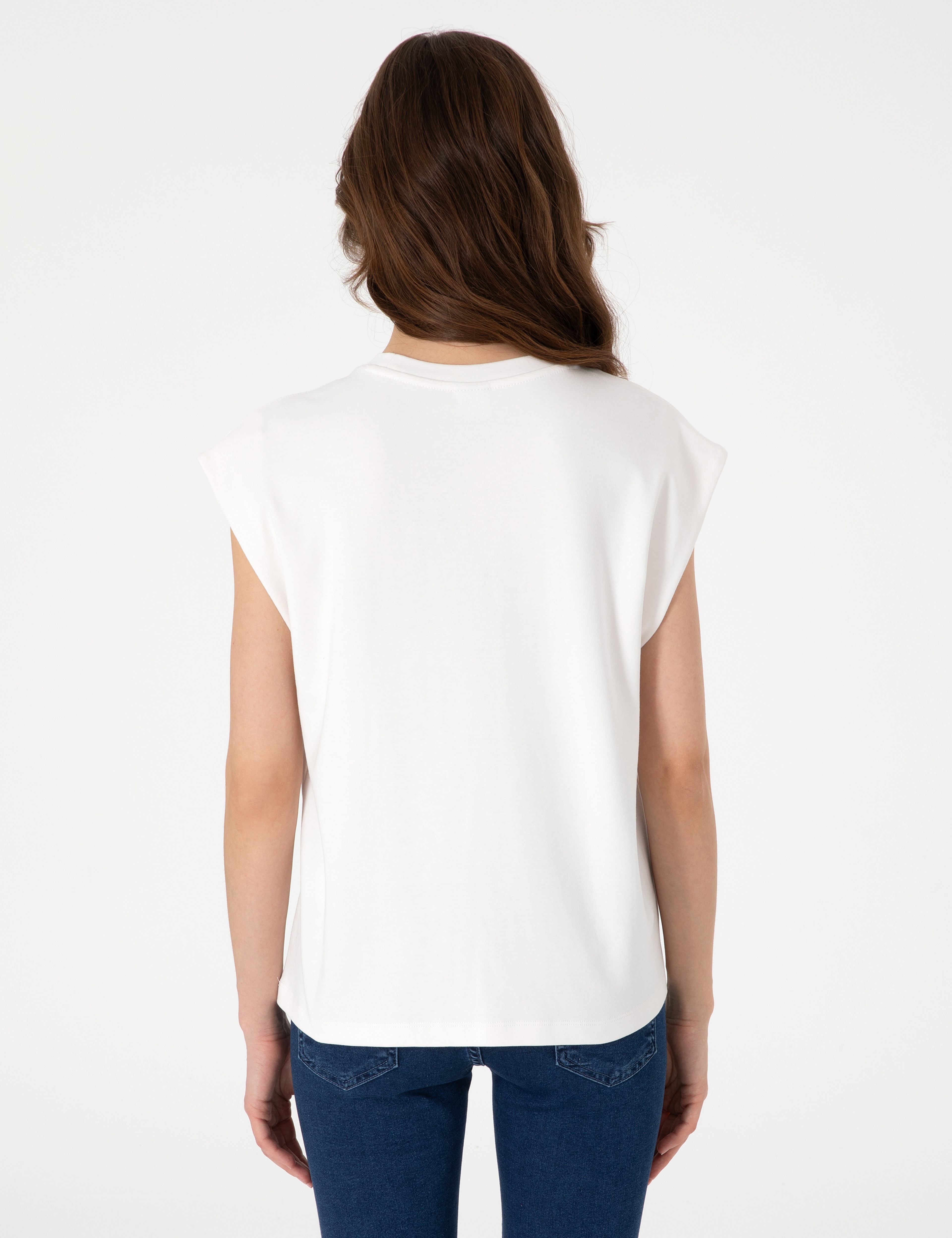 Beyaz Comfort Fit Tişört - Image 5