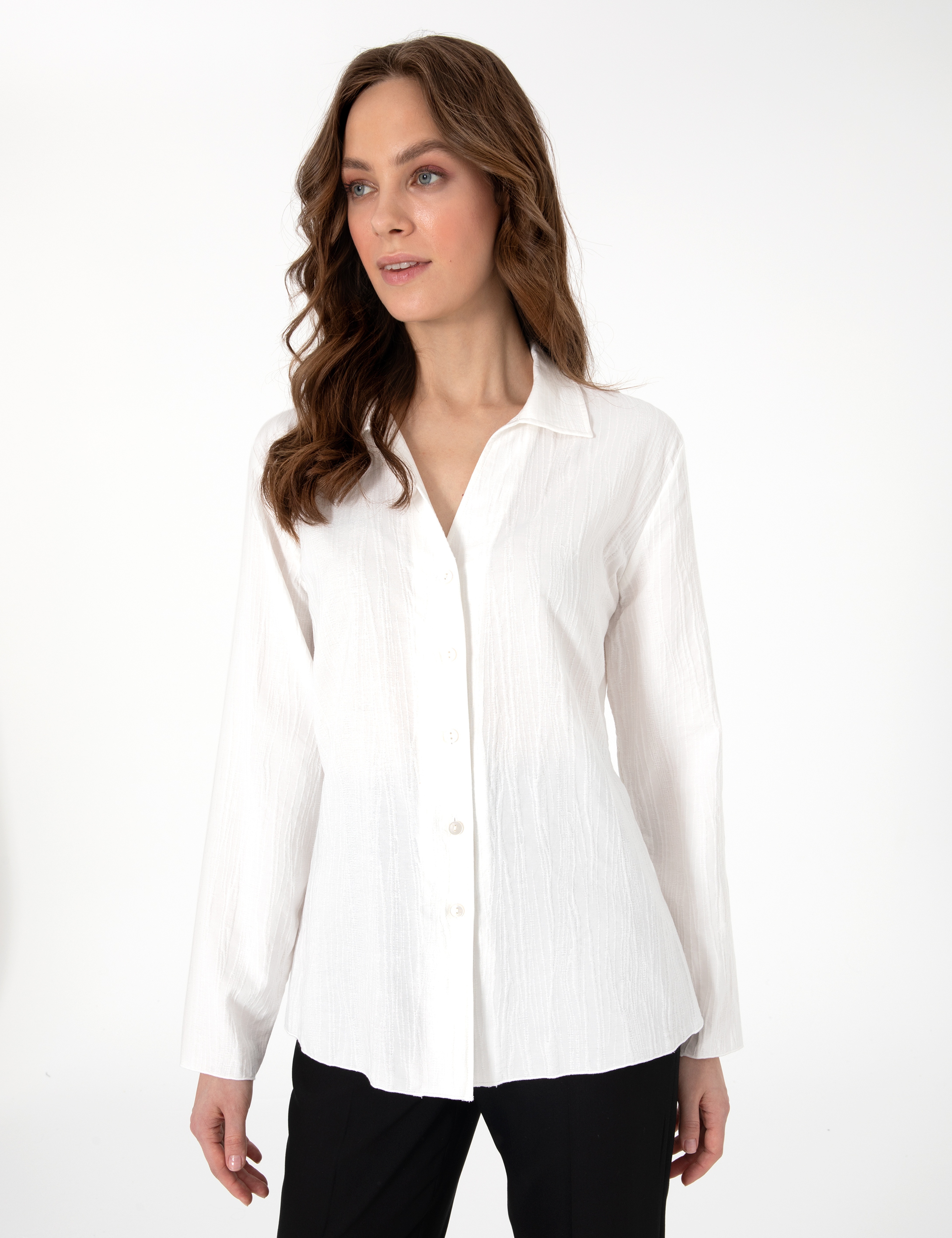 Beyaz Slim Fit Uzun Kollu Gömlek - Image 3