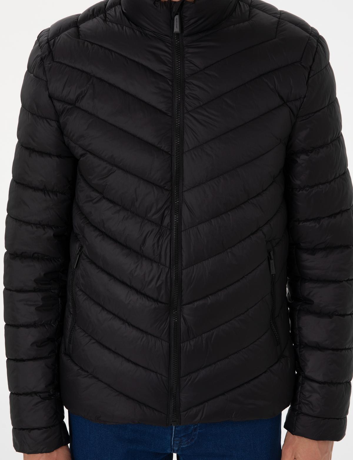 Siyah Kapitone Mevsimlik Mont - 50313441017