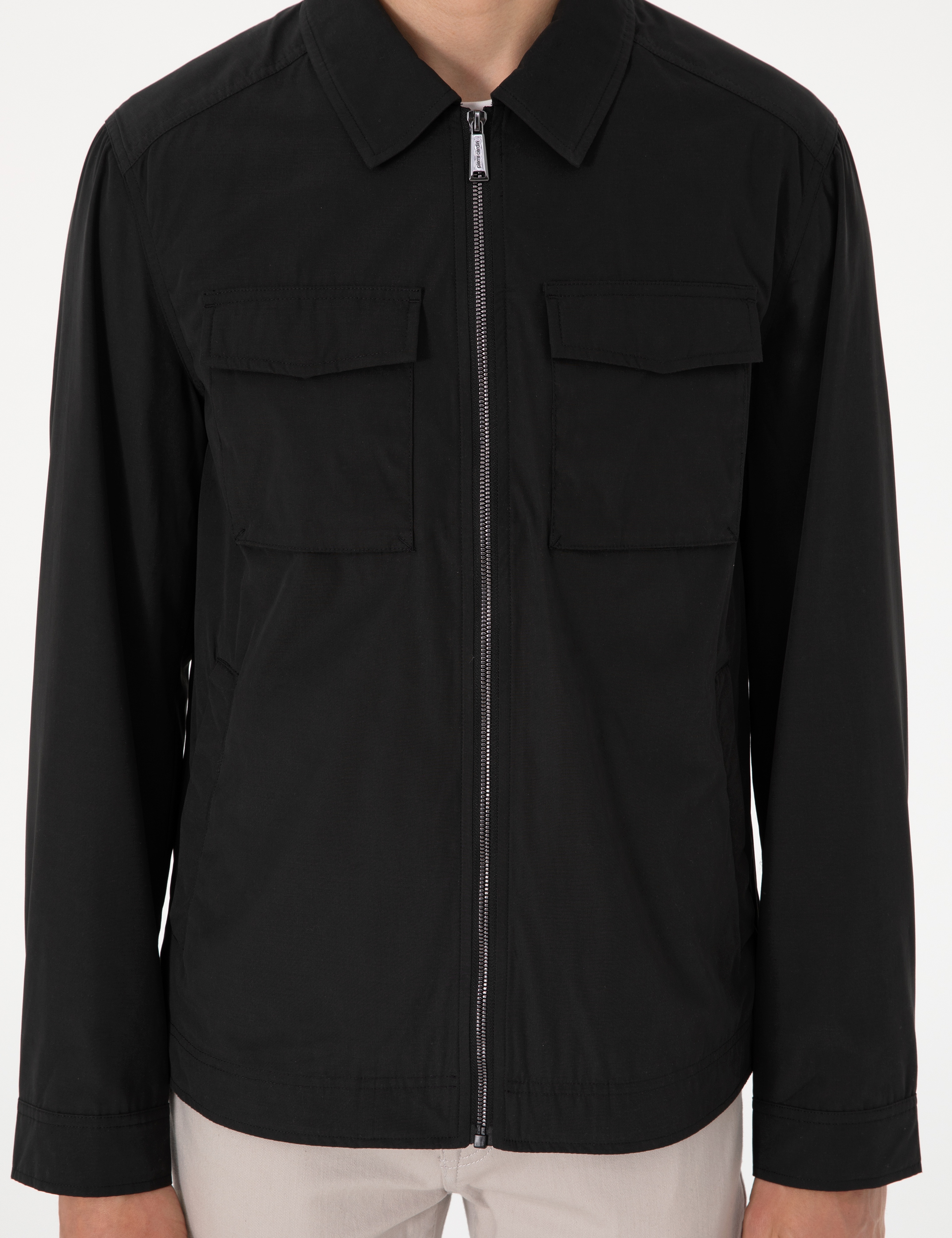 Siyah Regular Fit Fermuarlı İnce Mont