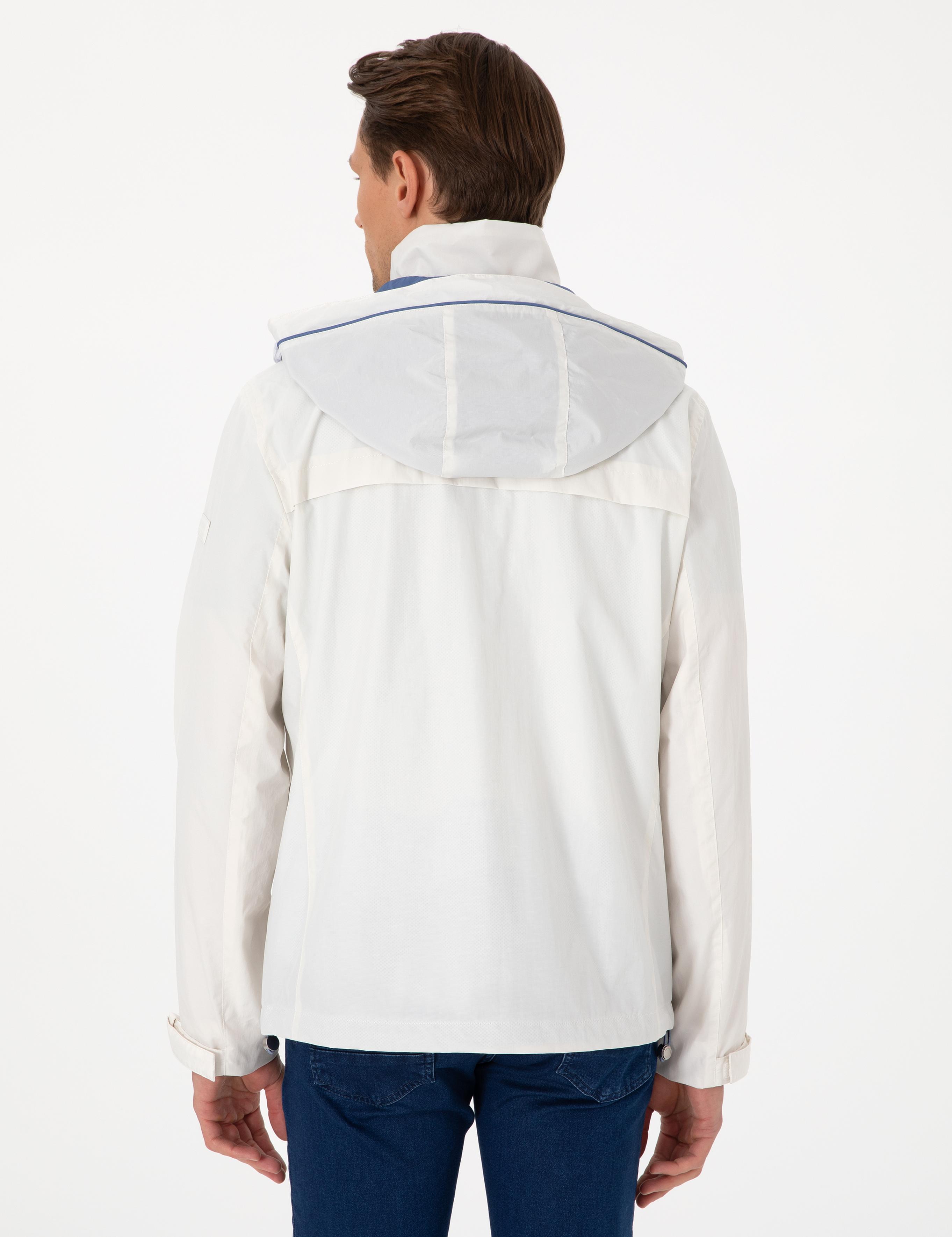 Ekru Kapüşonlu Mont