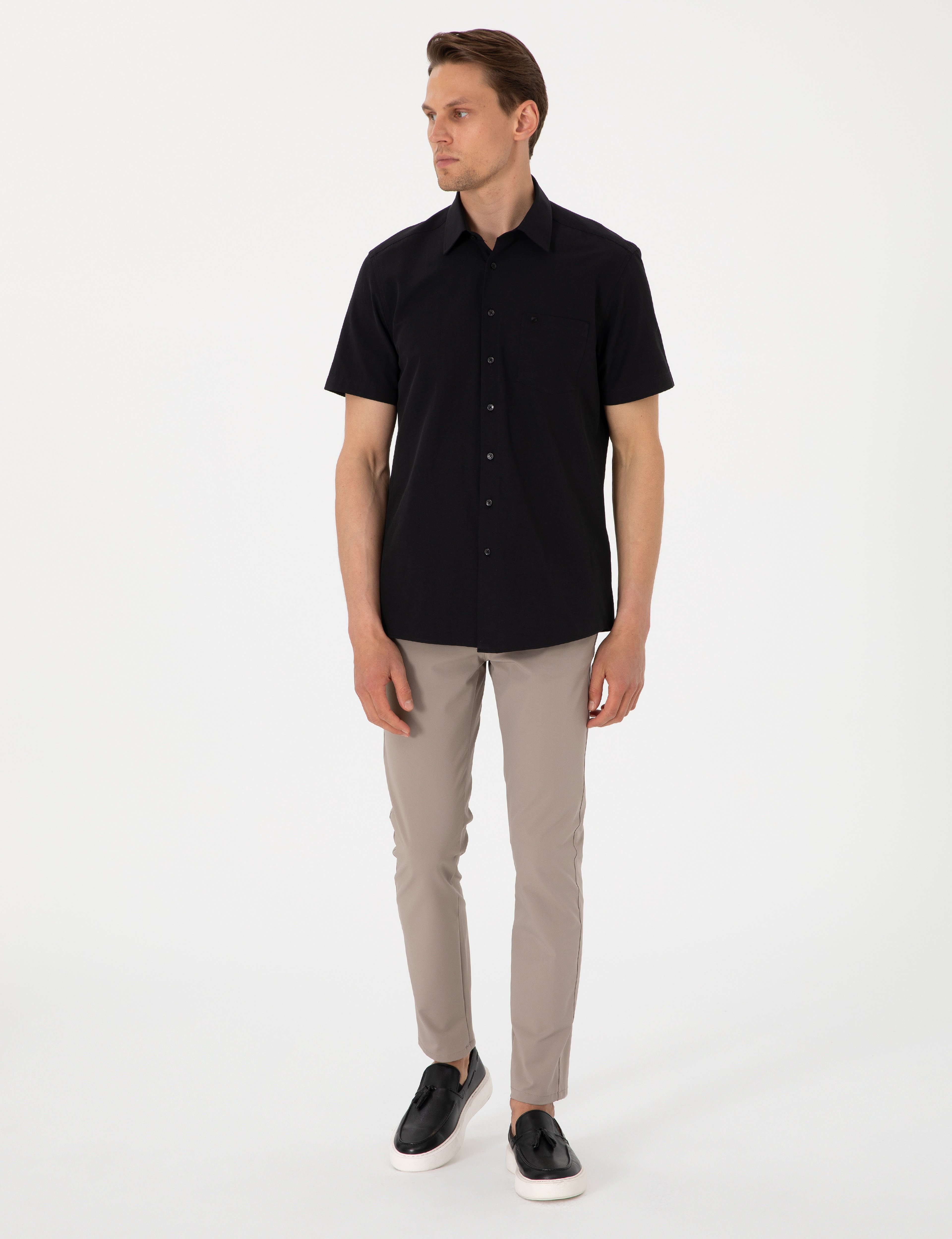 Siyah Basic Regular Fit Kısa Kollu Cepli Gömlek