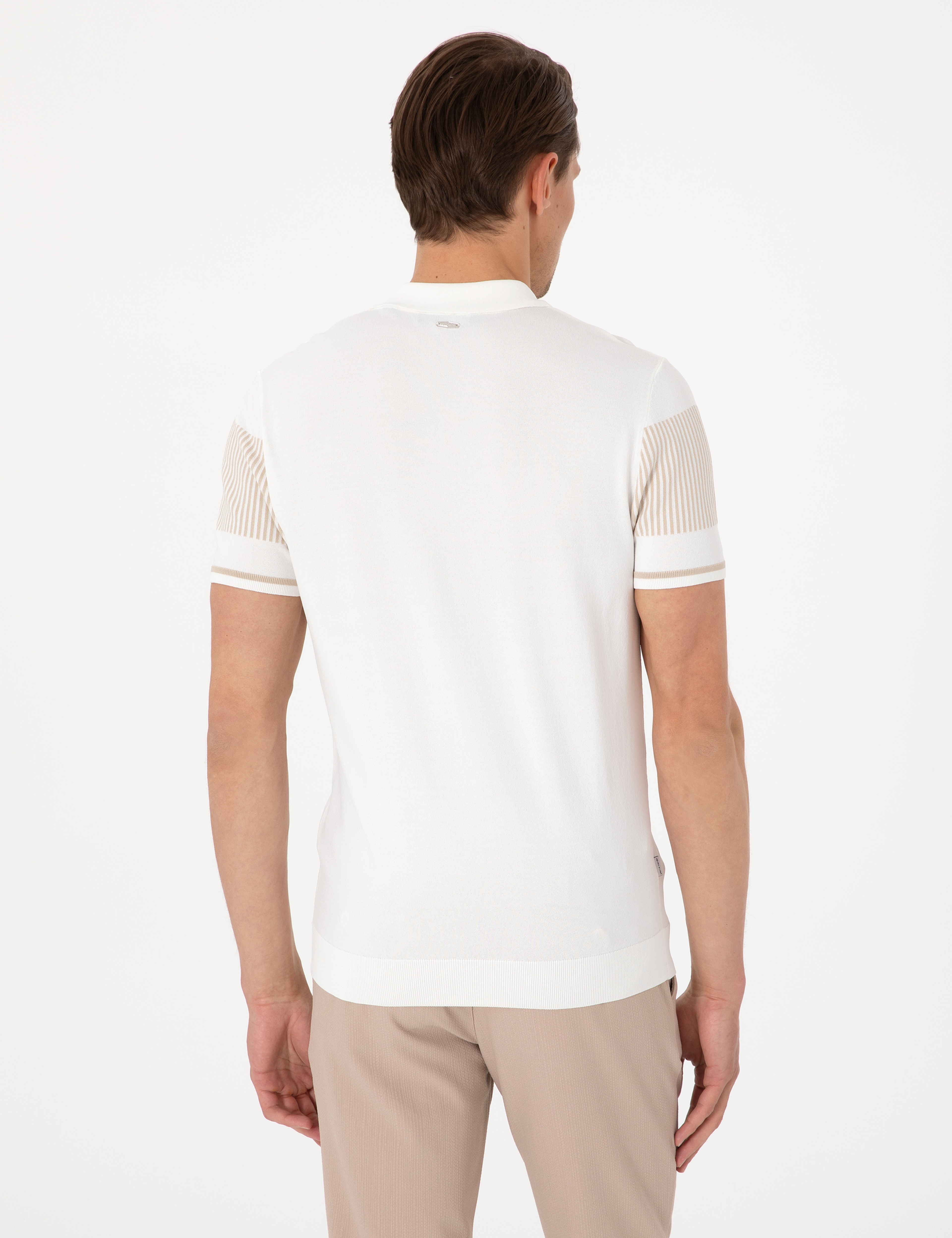 Ekru Slim Fit Fermuarlı Polo Yaka Triko Tişört